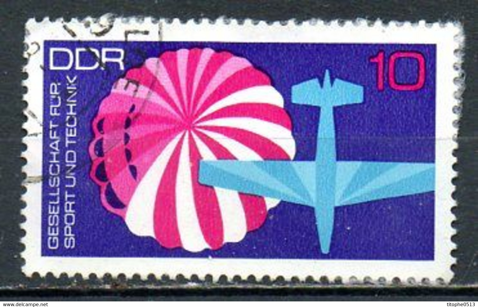 RDA. N°1461 De 1972 Oblitéré. Parachute. - Parachutisme