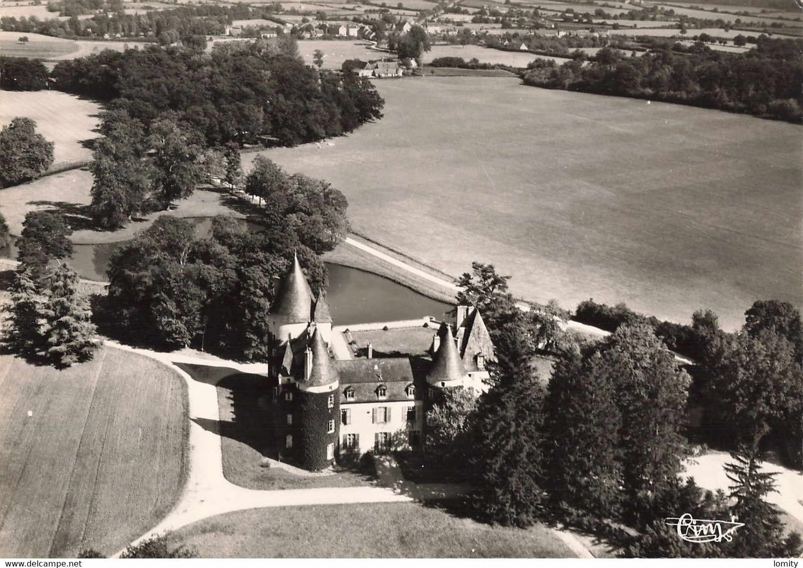 18 Thaumiers Le Chateau Vue Aerienne CPSM GF - Thaumiers