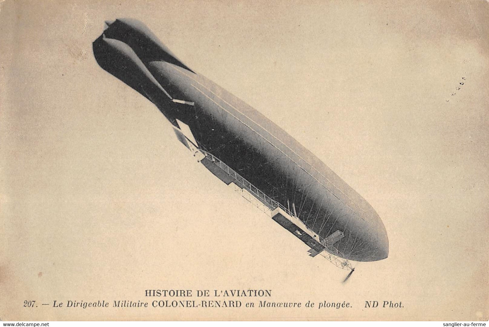 CPA AVIATION HISTOIRE DE L'AVIATION LE DIRIGEABLE MILITAIRE COLONEL RENARD EN MANOEUVRE DE PLONGEE - Luchtschepen