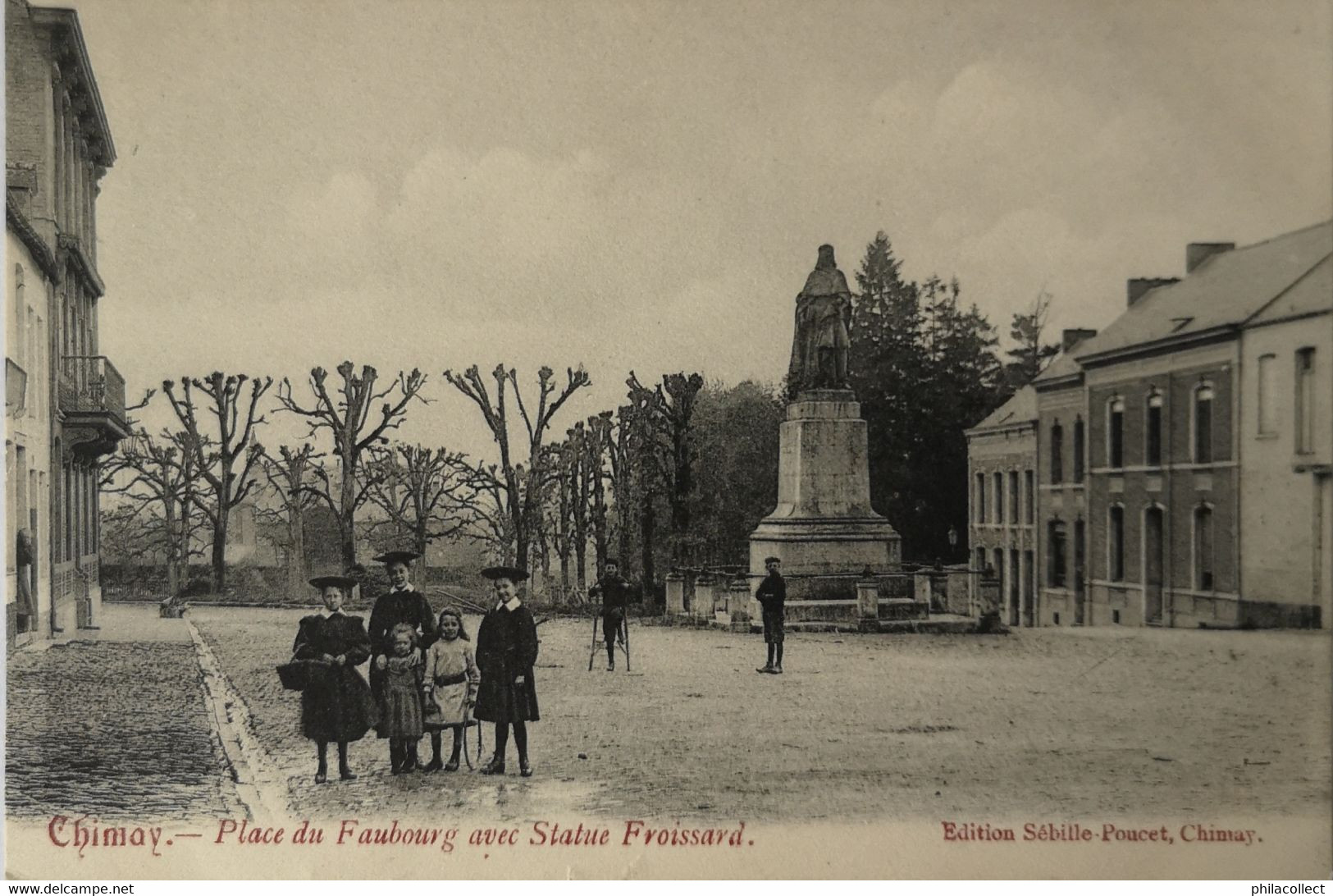 Chimay // Place Du Faubourg Avec Statue Froissart (animee) 19?? - Chimay