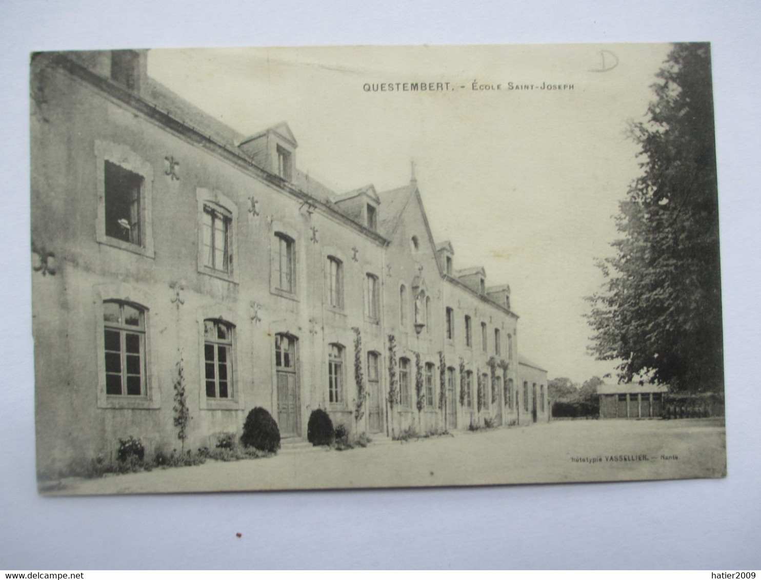 QUESTEMBER - Ecole SAINT JOSEPH - Tbe - Questembert