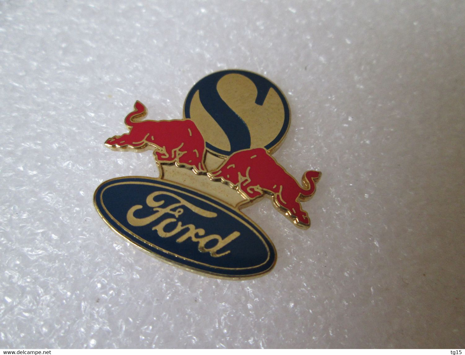 RARE TOP PIN'S FORMULE 1 SAUBER FORD RED BULL Email Grand Feu - Ford