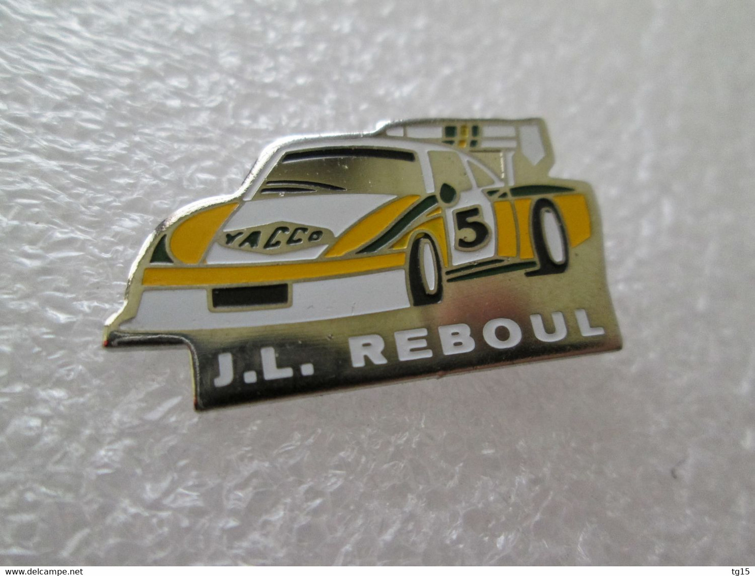 PIN'S    PORSCHE  935  YACCO   JEAN LOUIS REBOUL