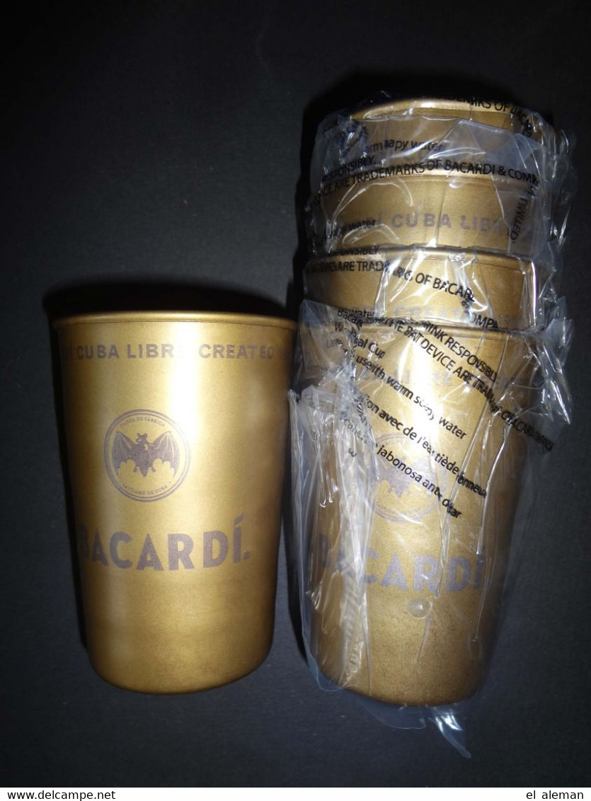 4 Original Goldfarbene BACARDI Metallbecher, Edition Cuba Libre, Neue Seltene Limited Edition - Roerstokjes