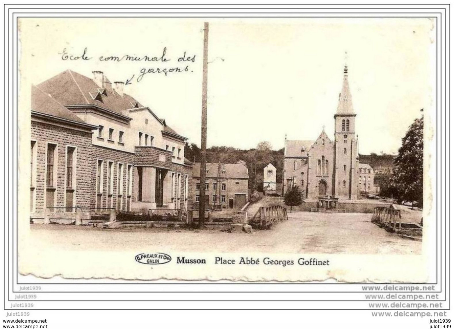 MUSSON ..--  Ecole Des Garçons Vers 1940 ( Liste De Quelques NOMS ) . Place Abbé Georges GOFFINET . Voir Verso . - Musson