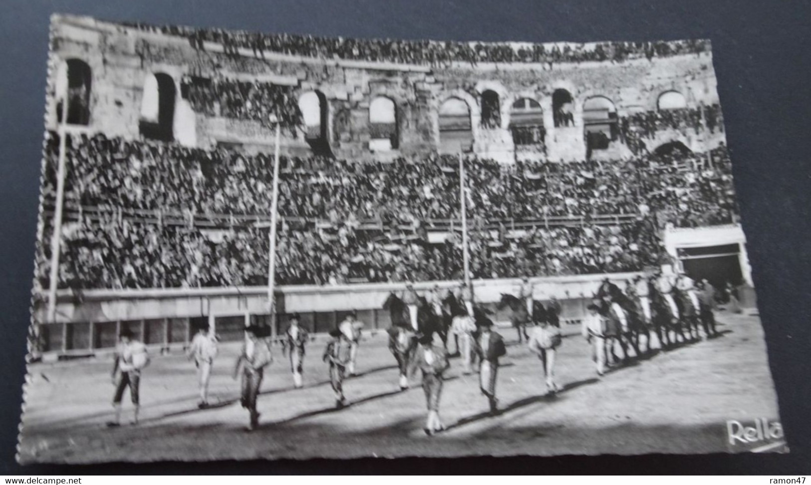 Nimes (Gard) - Course De Taureaux Aux Arènes Romaines - Le Paséo - Corrida