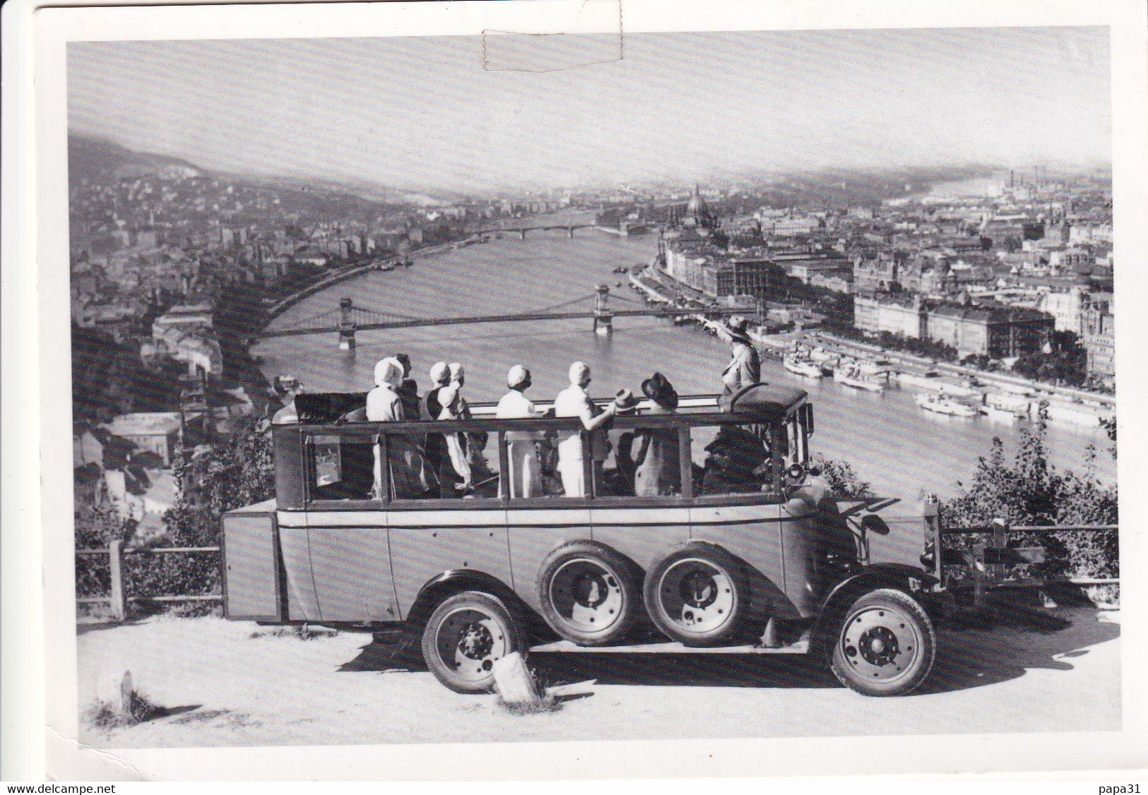 Autocar Sur Le Mont Gellért  BUDAPEST 1930 - Bus & Autocars