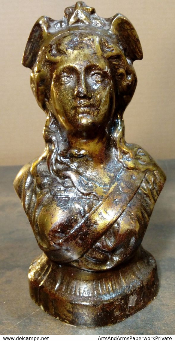 Buste En Bronze En Pierre ? D'une Dame Inconnue, 18,5 Cm/ Bronzed Stone Bust? Of An Unknown Lady, 18.5 Cm - Autres & Non Classés