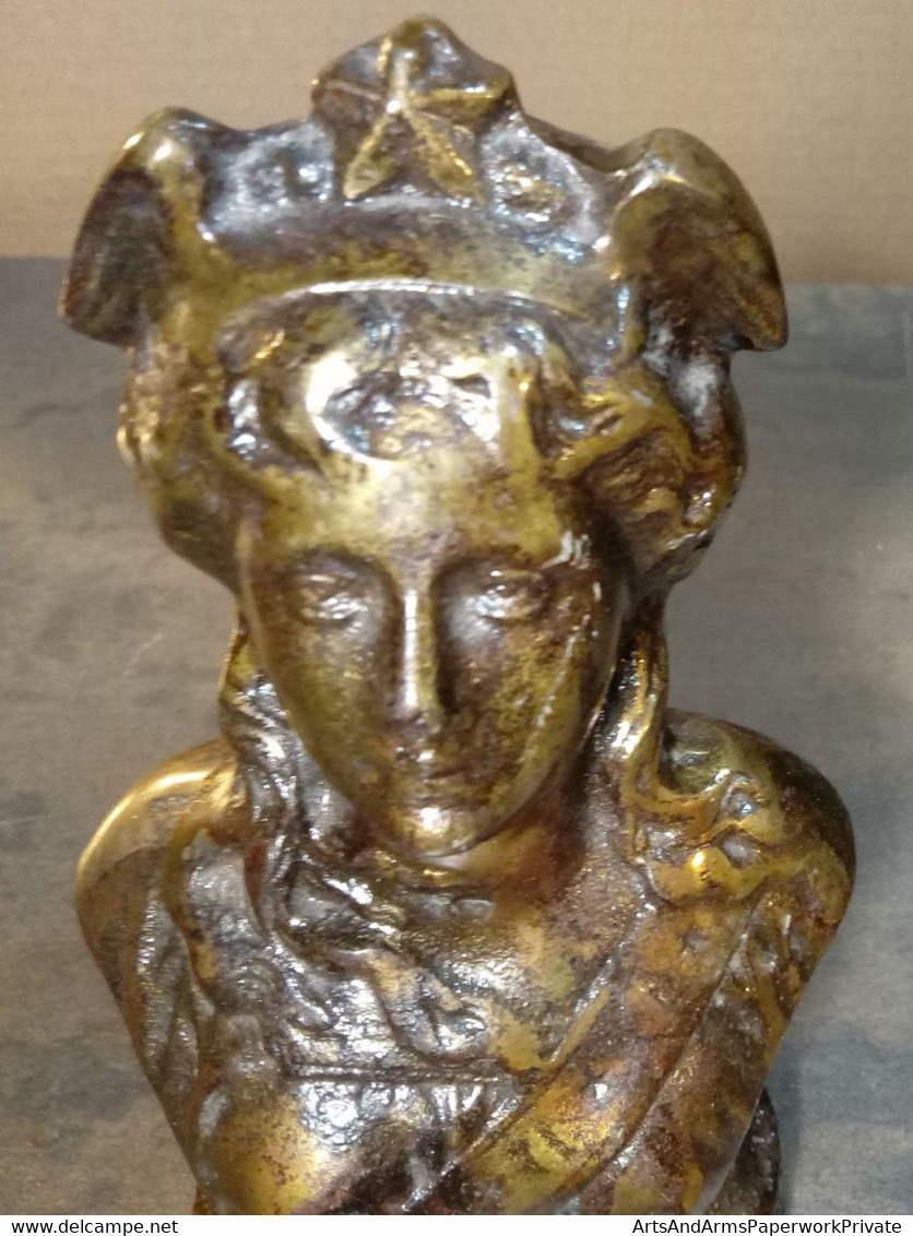 Buste En Bronze En Pierre ? D'une Dame Inconnue, 18,5 Cm/ Bronzed Stone Bust? Of An Unknown Lady, 18.5 Cm - Autres & Non Classés