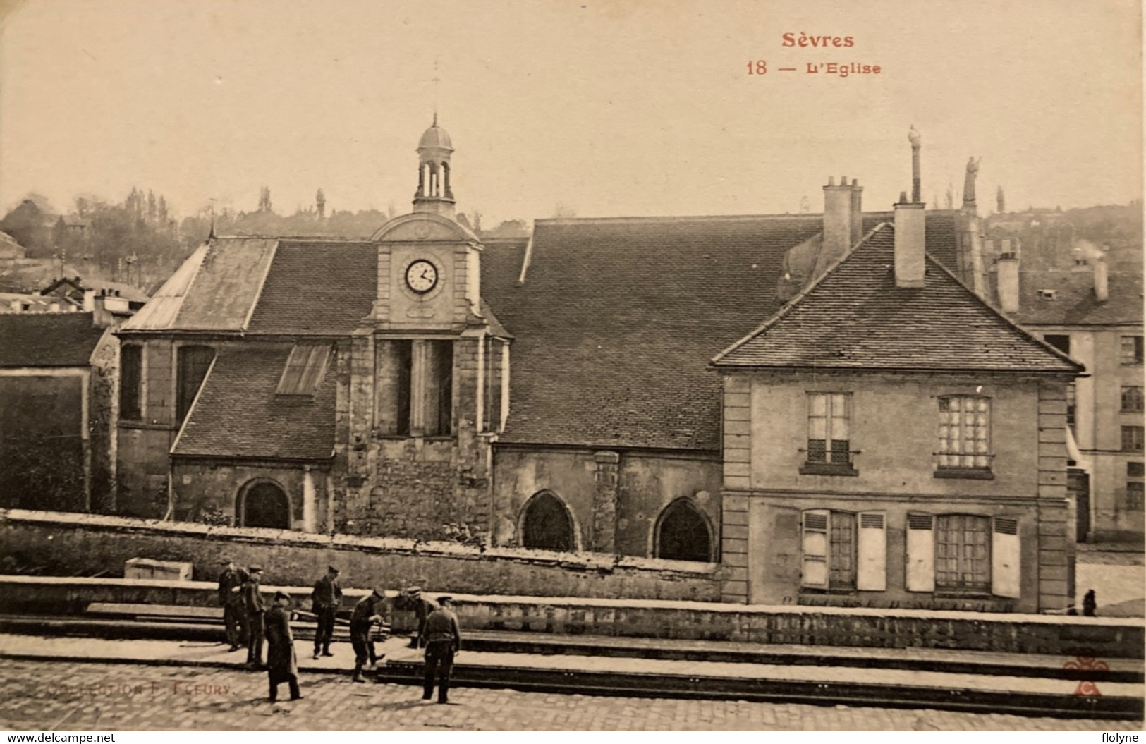 Sèvres - Vue Sur L’église Du Village - Travaux Et Pose Du Chemin De Fer - Sevres