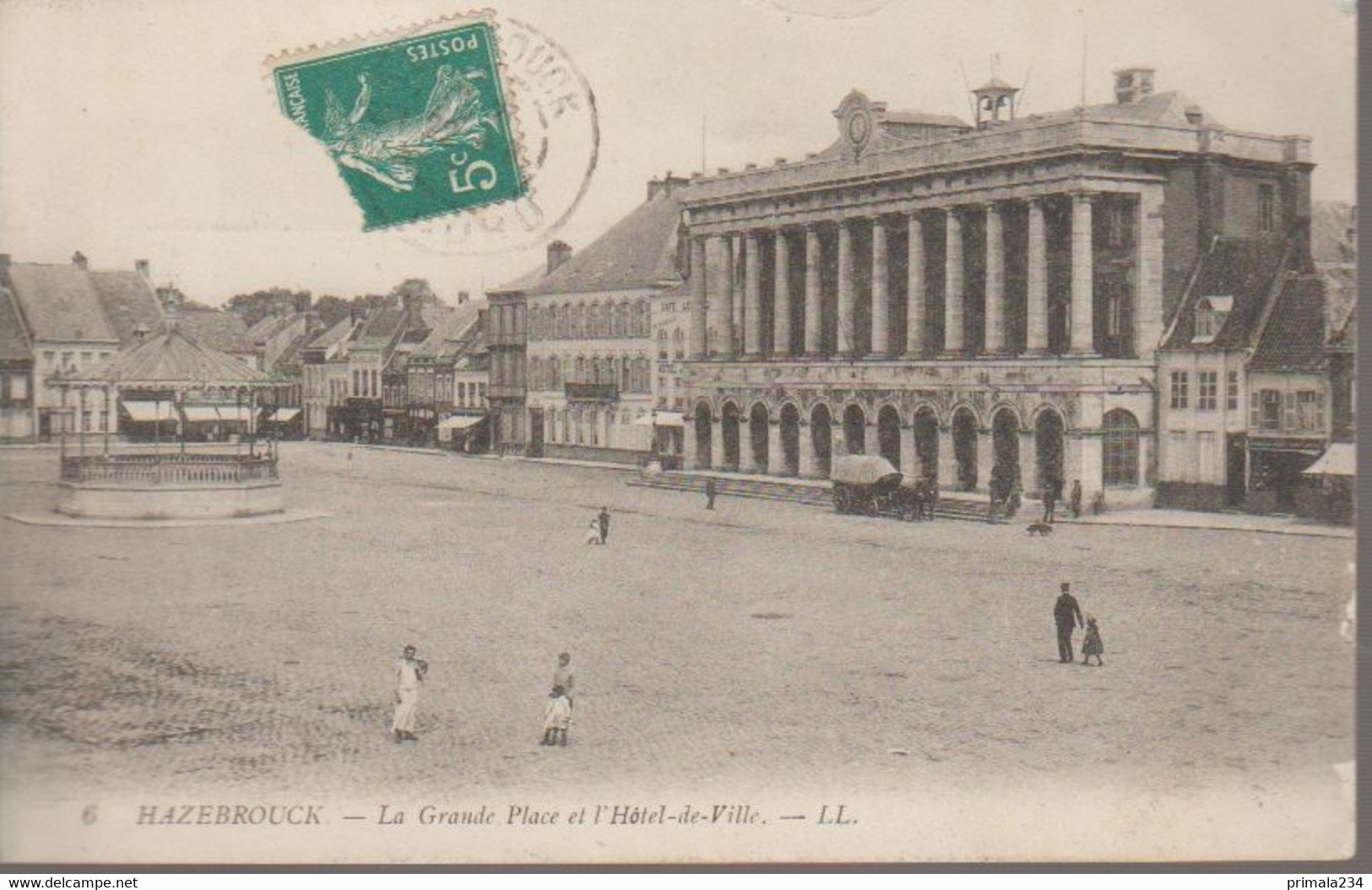 HAZEBROUCK - GRANDE PLACE ET HOTEL DE VILLE - Hazebrouck