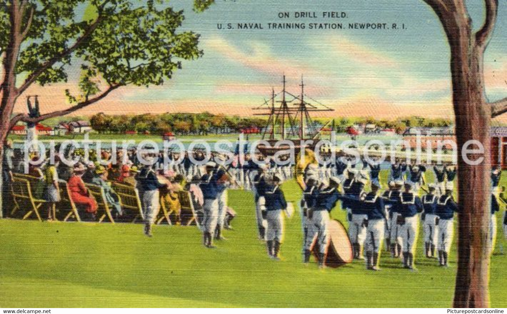 ON DRILL FIELD UNITED STATES TRAINING STATION OLD COLOUR POSTCARD NEWPORT RHODE ISLAND USA AMERICA - Newport