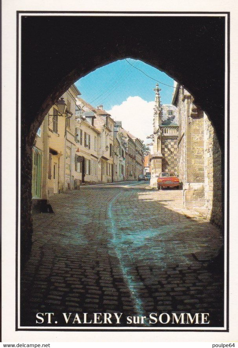 CPM - Vieilles Maisons Dans La Rue De L'église - Saint Valery Sur Somme