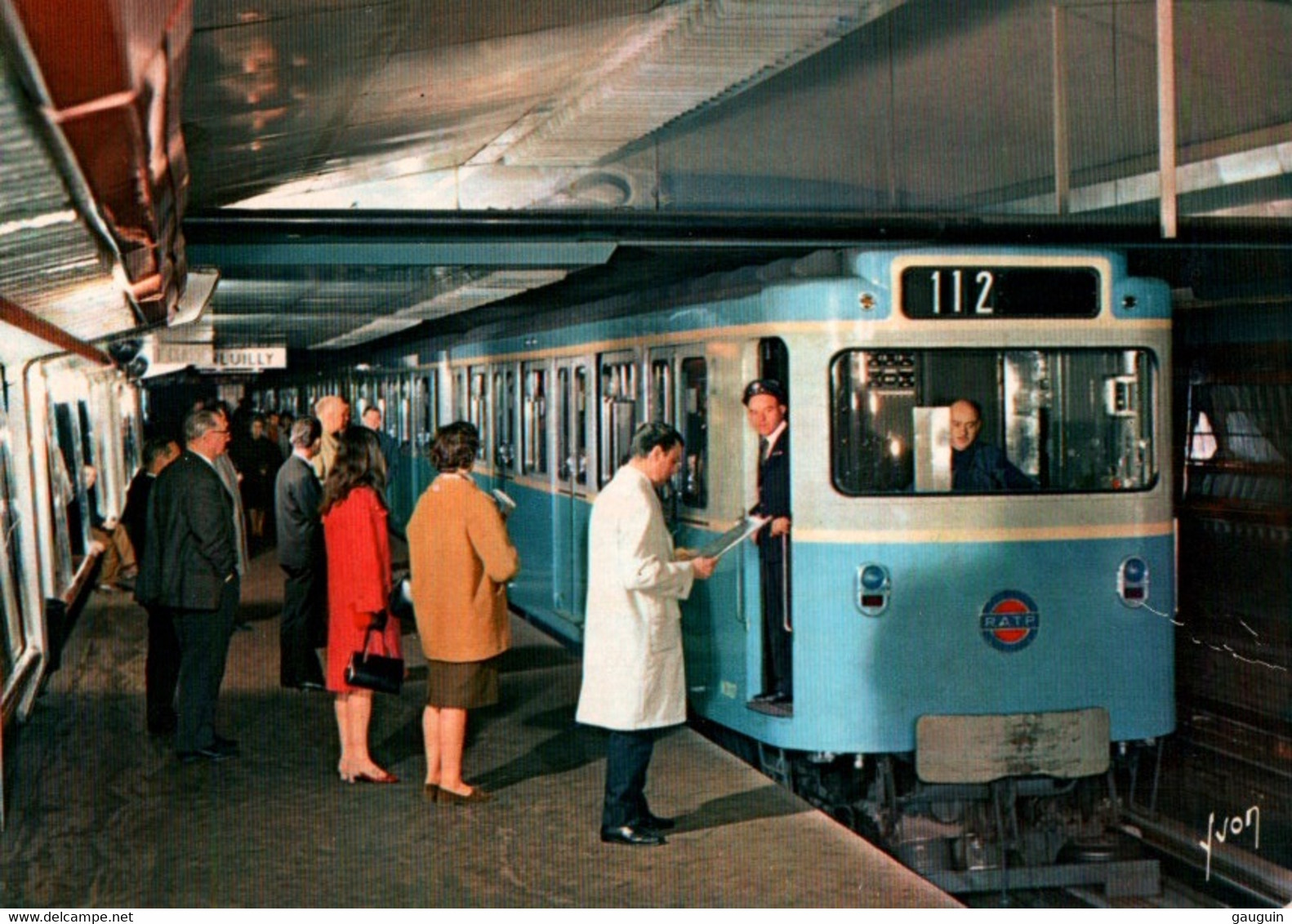 CPM - PARIS - METRO - Rame Sur Pneumatiques En Station - Edition Yvon - Métro