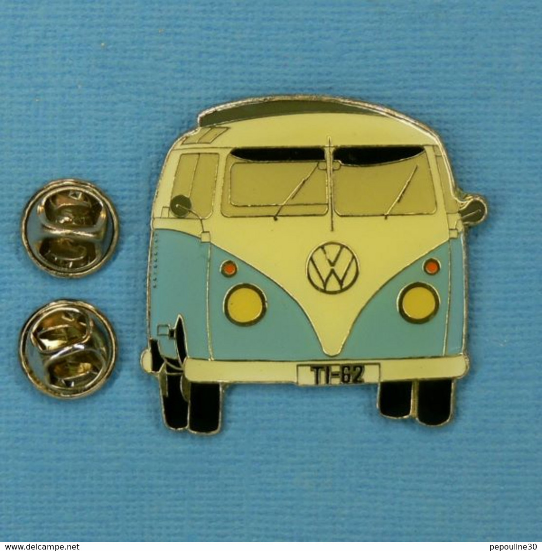 1 PIN'S //  ** LE MYTHIQUE / COMBI VOLKSWAGEN ** - Volkswagen