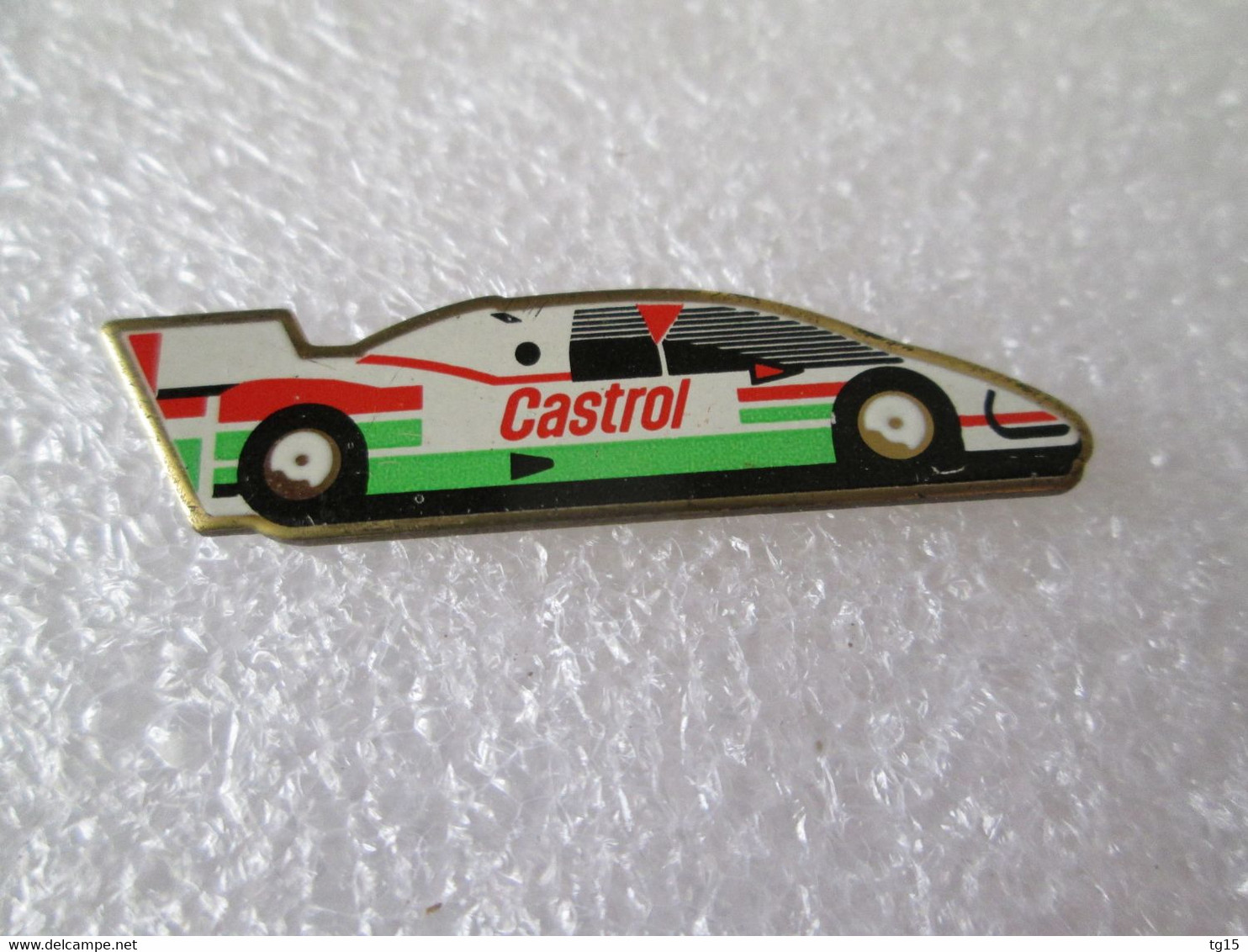 PIN'S    JAGUAR  XJR 9  CASTROL - Jaguar