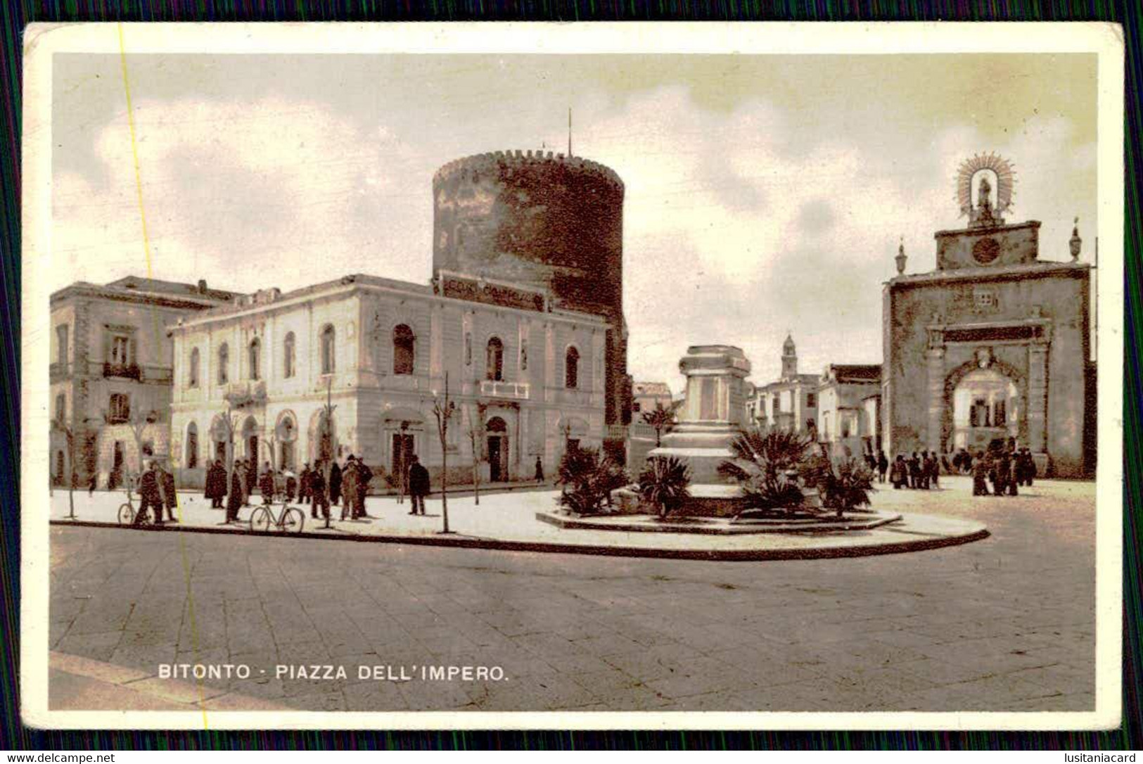 BITONTO - Piazza Dell'Impero. ( Ed. G. Garotolo - Cartoleria) Carte Postale - Bitonto