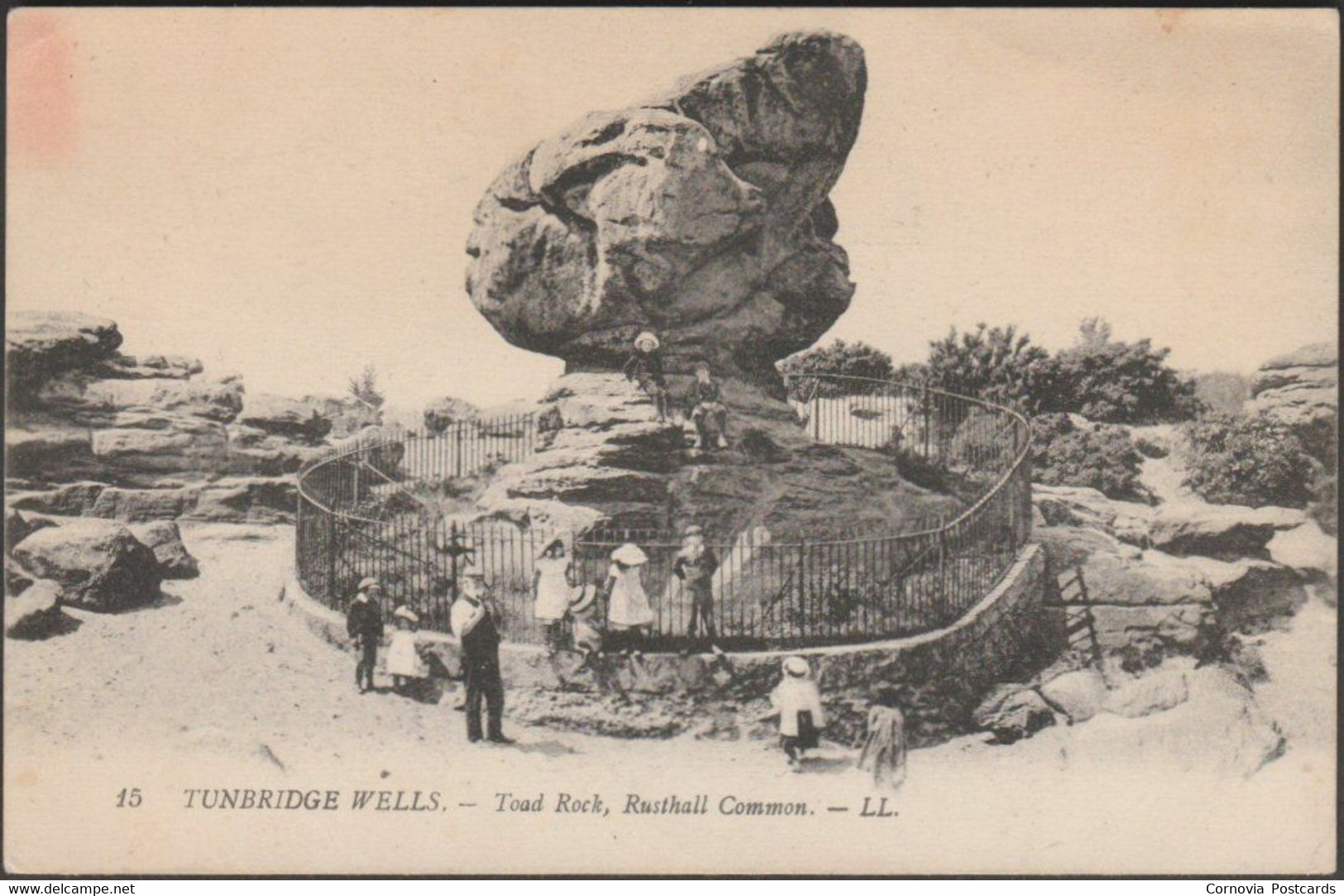 Toad Rock, Rusthall Common, Tunbridge Wells, Kent, 1930 - Lévy Postcard LL15 - Tunbridge Wells