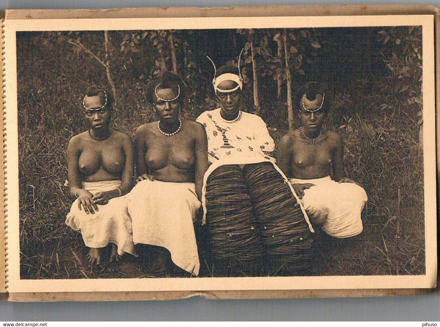 AFR-1478  RUANDA-URUNDI : Booklet / Carnet 114of 12 postcards - Types