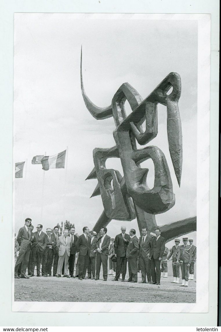 CPM: BRESIL - HISTORIA DE BRASILIA - MONUMENT SOLARIUS - Brasilia