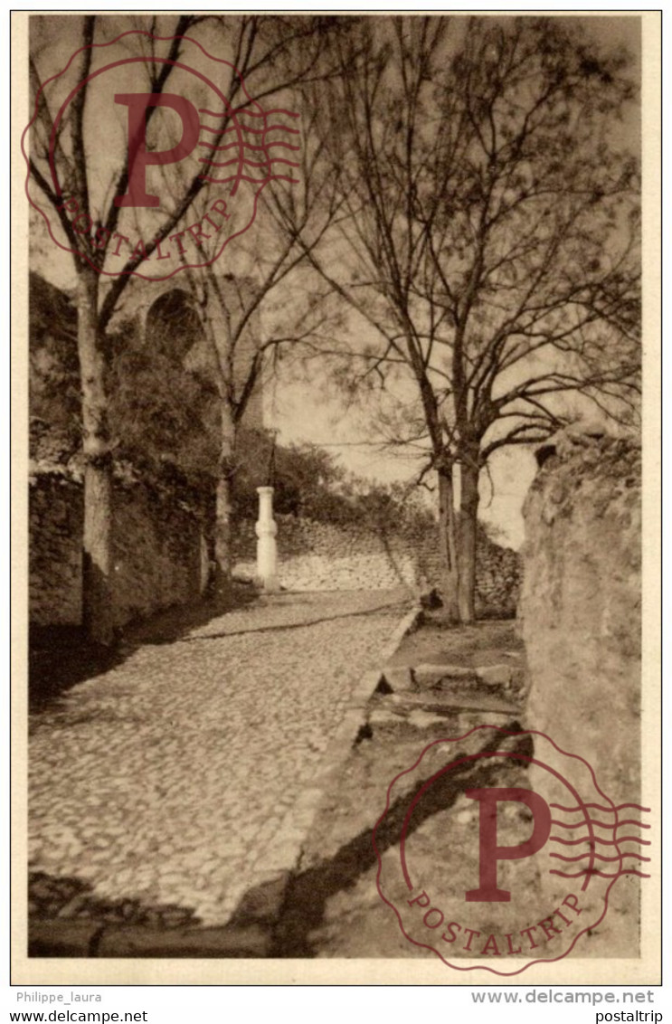 ALCALA LA REAL. TIPICA SUBIDA A LA IGLESIA DE SANTO DOMINGO DE SILOS - Jaén