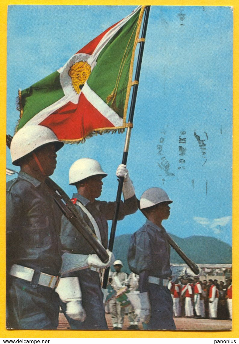BUJUMBURA BURUNDI, MILITARY PARADE FLAG - Burundi