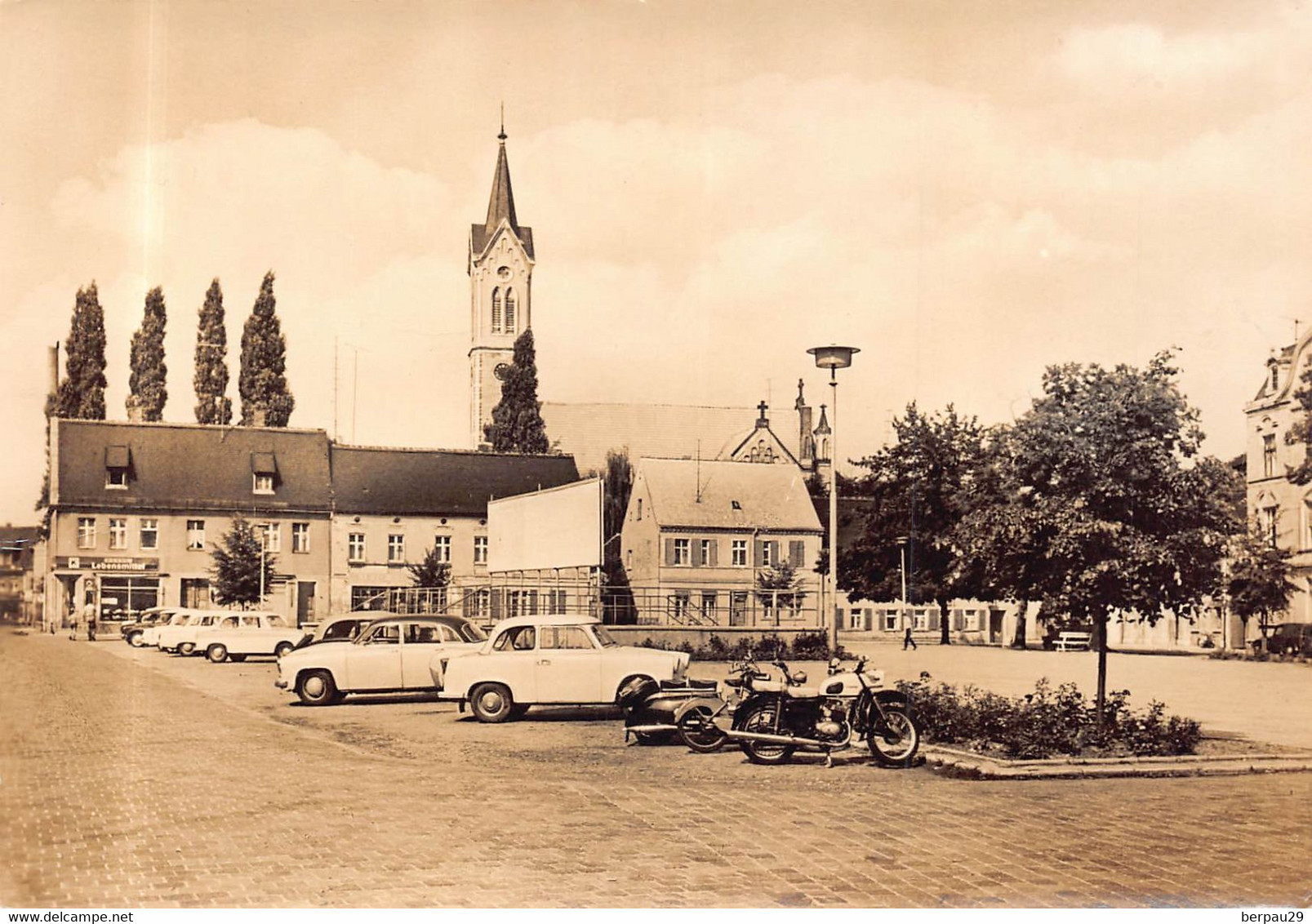 ROSSLAU - Marktplatz ( Automobiles , Motos ) Années 50/60 - Rosslau