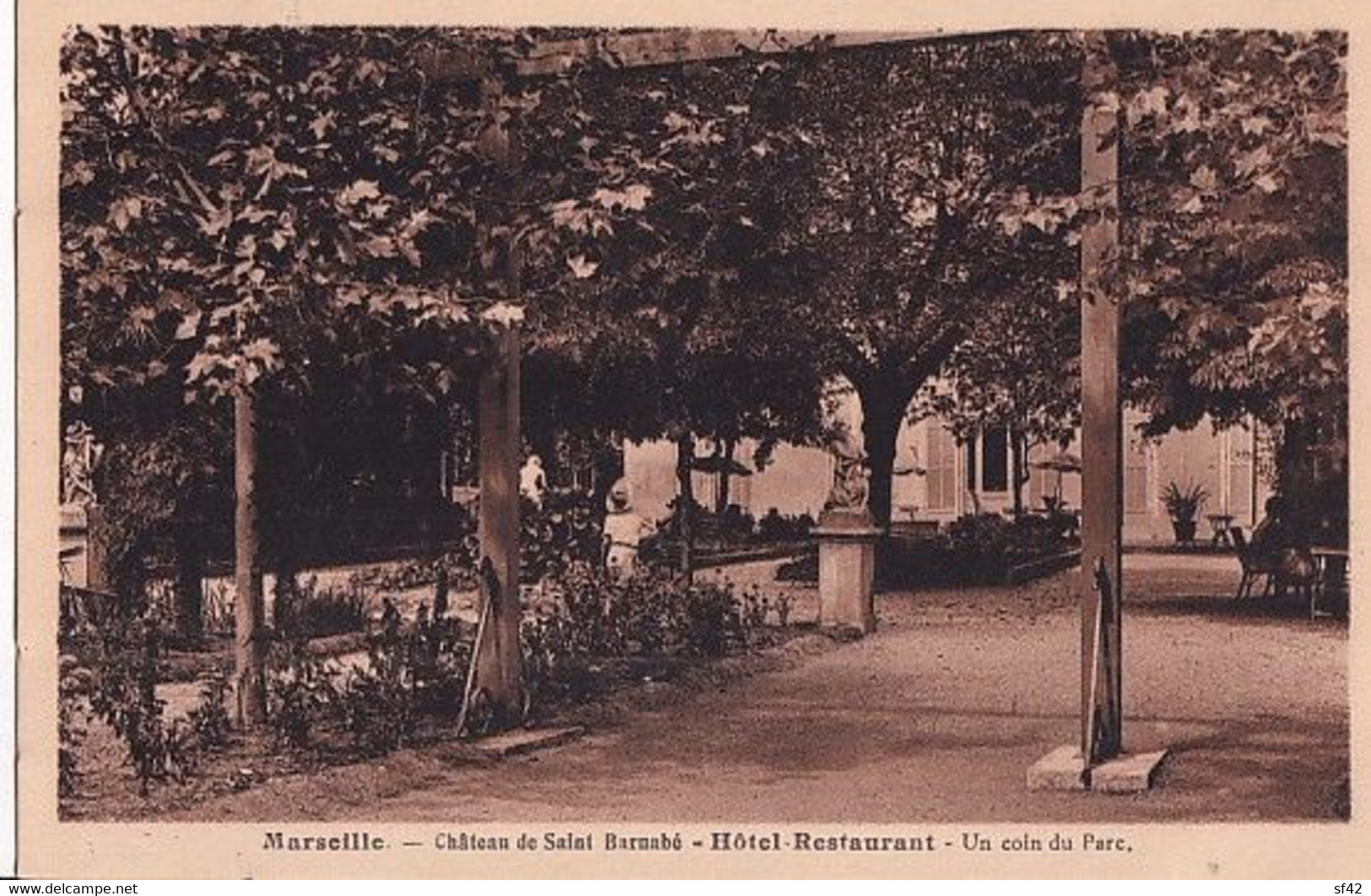 MARSEILLE              CHATEAU DE SAINT BARNABE.  HOTEL RESTAURANT .   UN COIN DU PARC  N° 2 - Saint Barnabé, Saint Julien, Montolivet