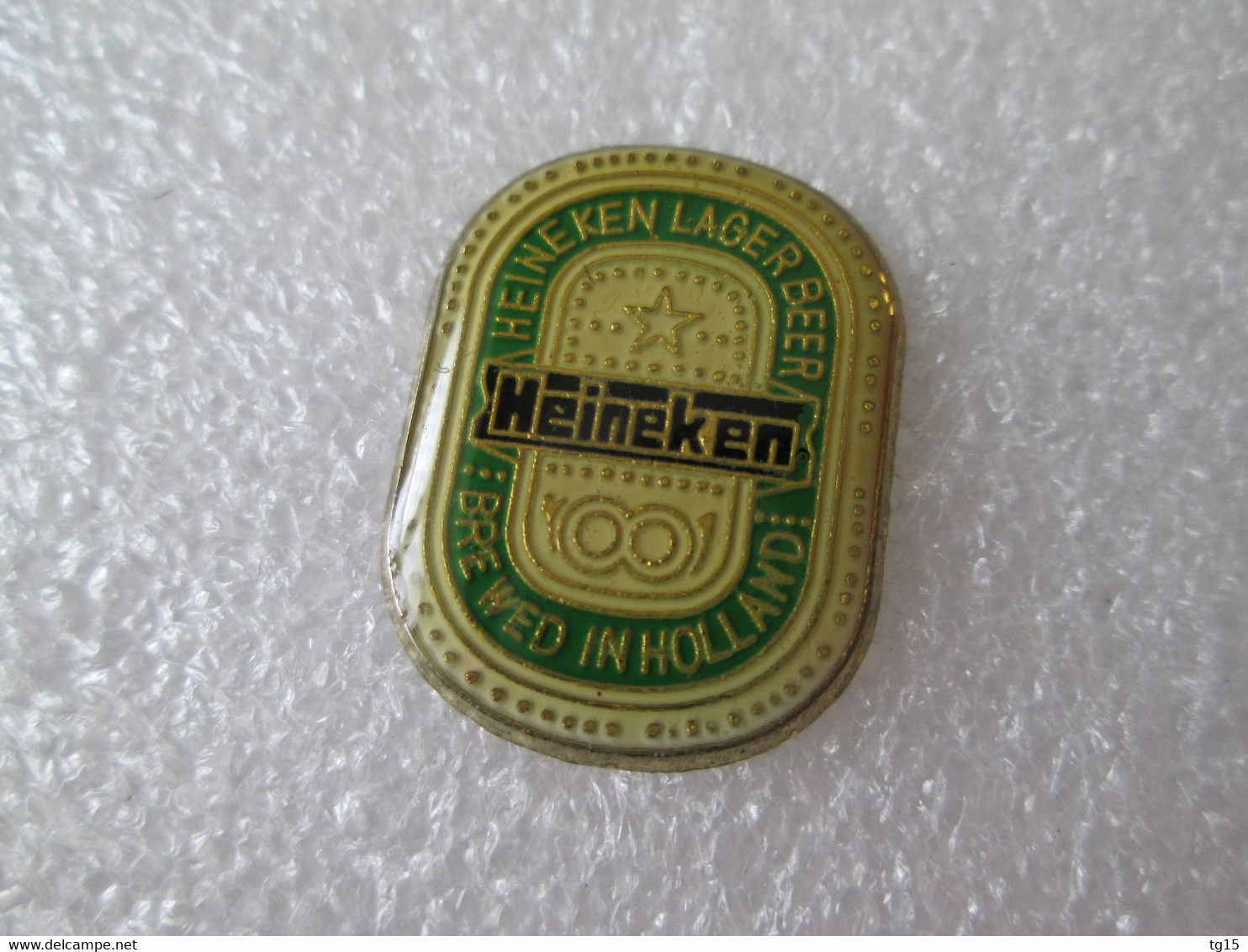 PIN'S    BIÈRE   HEINEKEN - Bière