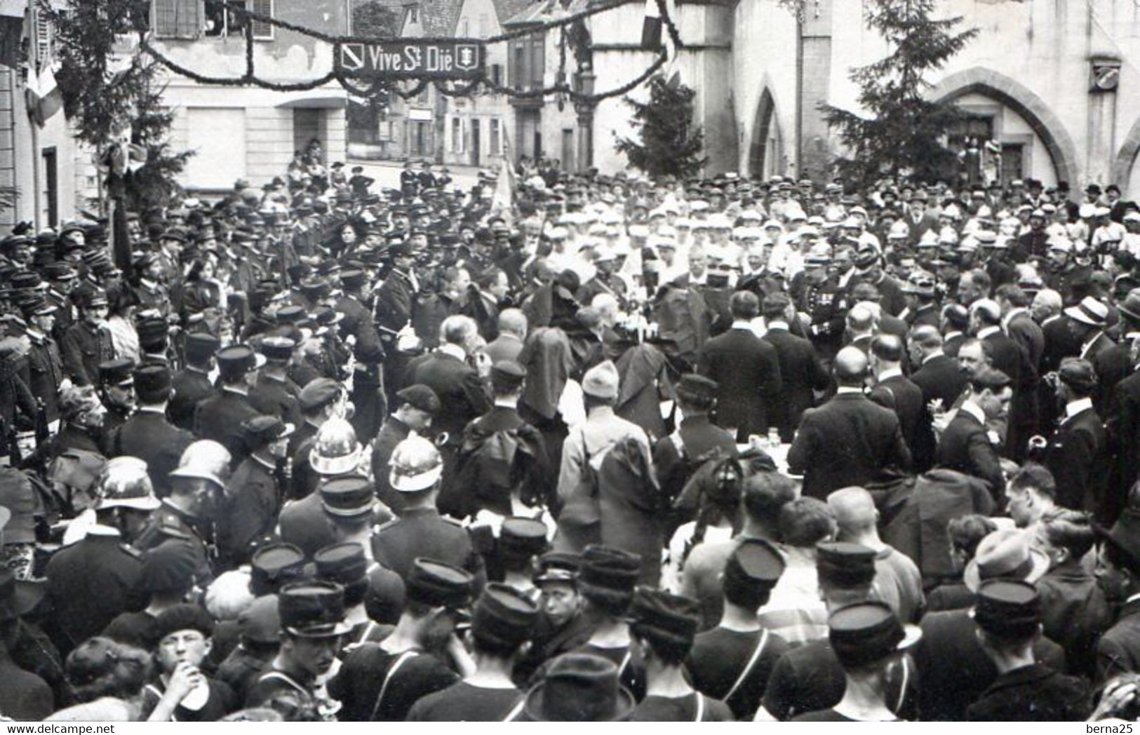 BENFELD CARTE PHOTO APRES GUERRE 1914 1918    PORT OFFERT - Benfeld