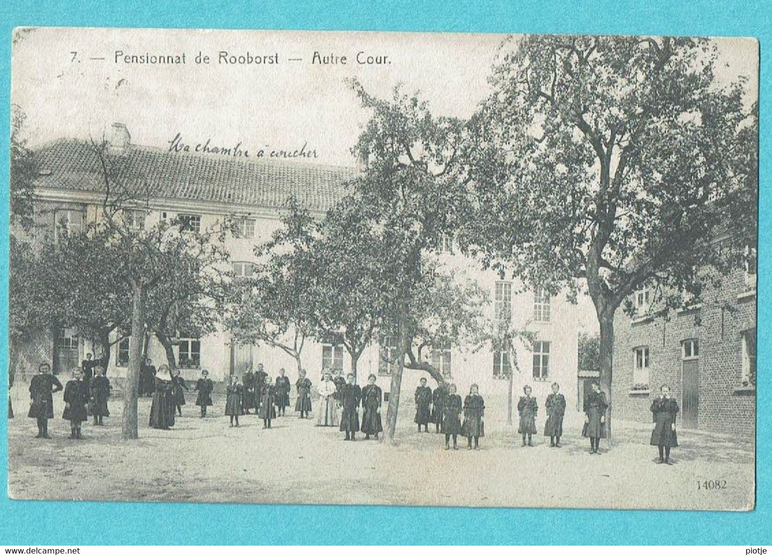 * Rooborst - Roborst (Zwalm - Oost Vlaanderen) * (nr 7 - 14082) Pensionnat De Rooborst, Autre Cour, Enfants, école - Zwalm