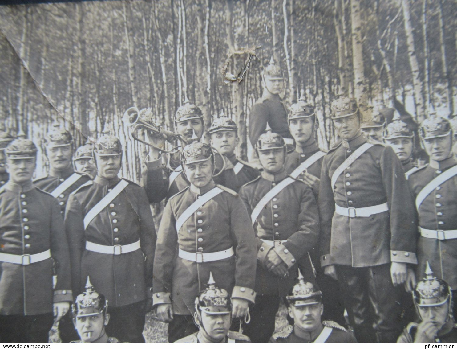 Echtfoto AK 1911 Soldaten Mit Pickelhaube Und Trompete! Preussische Soldaten In Voller Uniform / Kleine Truppe / Einheit - Otras Guerras