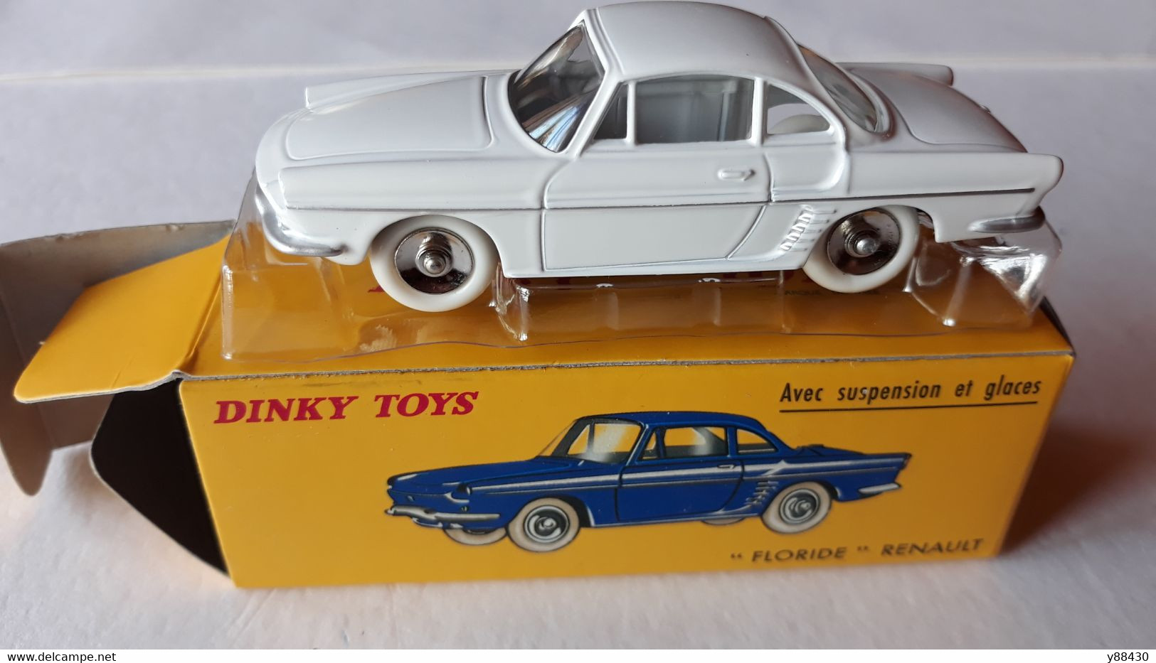 DINKY TOYS - RENAULT FLORIDE - Miniature Avec Sa Boite Et Certificat - Réedition Atlas . Échelle 1/43 - Dinky