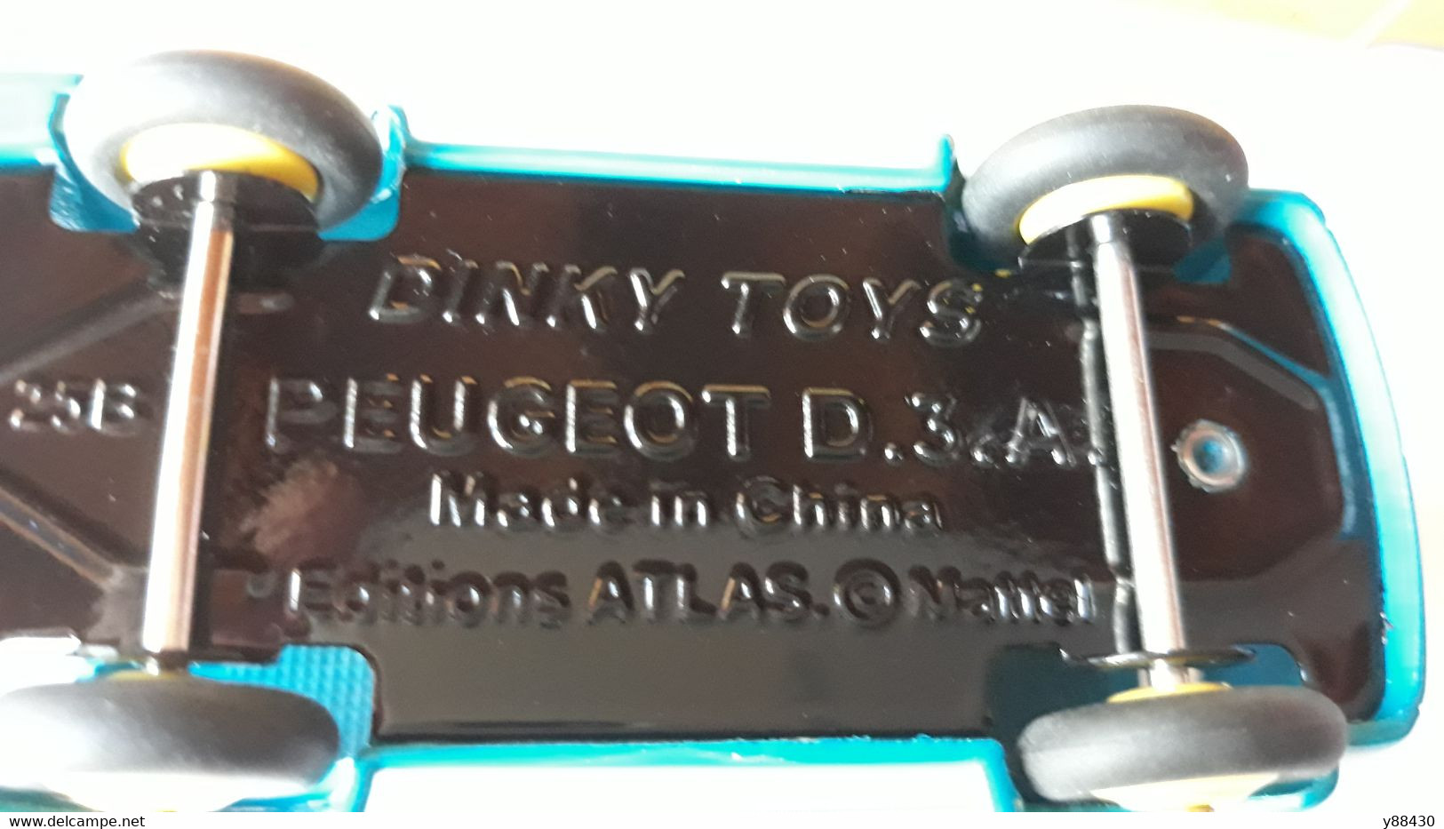 DINKY TOYS - PEUGEOT D3A . FOURGON TÔLÉ CIBIÉ - Miniature Avec Sa Boite Et Certificat - Réedition Atlas . Échelle 1/43 - Dinky