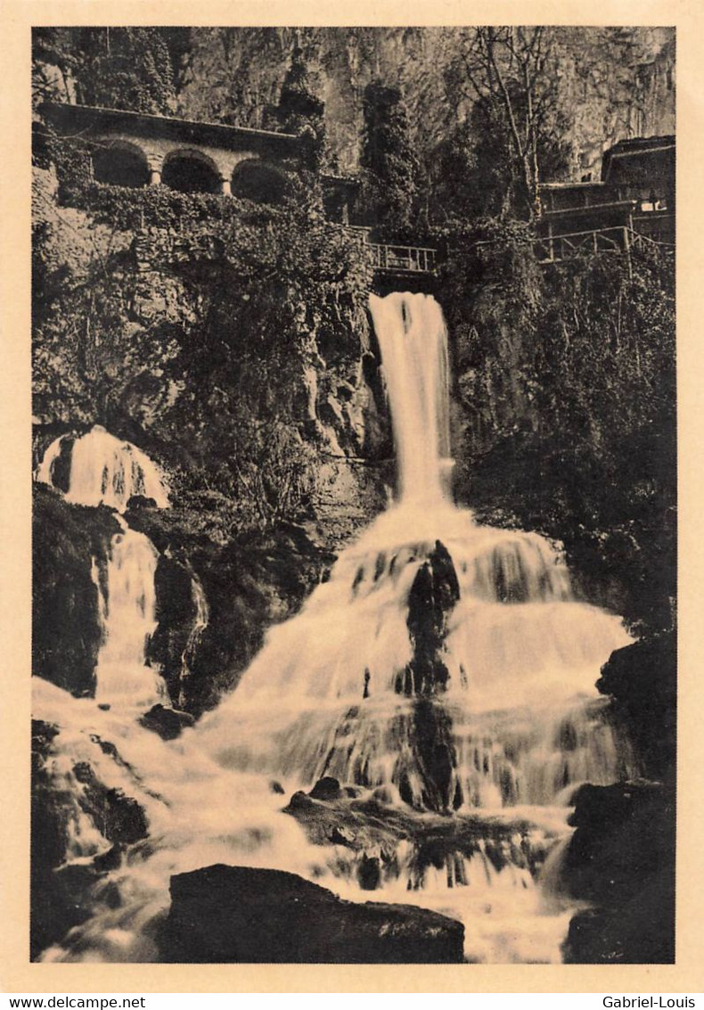 Beatushöhlen Wasserfall Mit Kreuzgang   Beatenberg ( 10 X 15) - Beatenberg