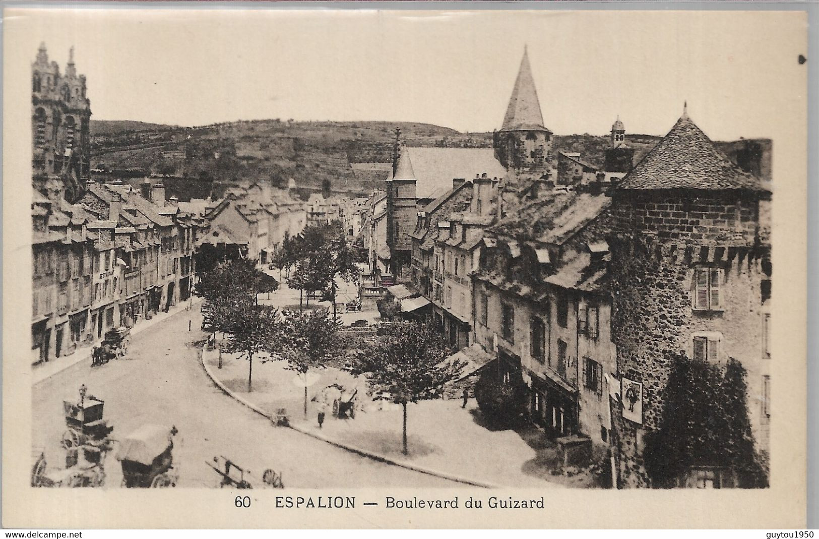 très bon lot de 30 cpa de aveyron  villes villages animées