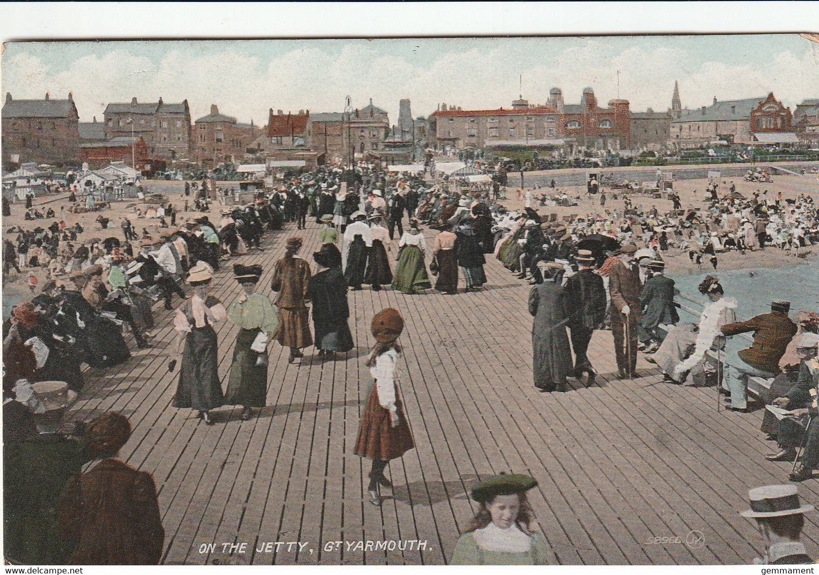 GREAT YARMOUTH - ON THE JETTY - Great Yarmouth