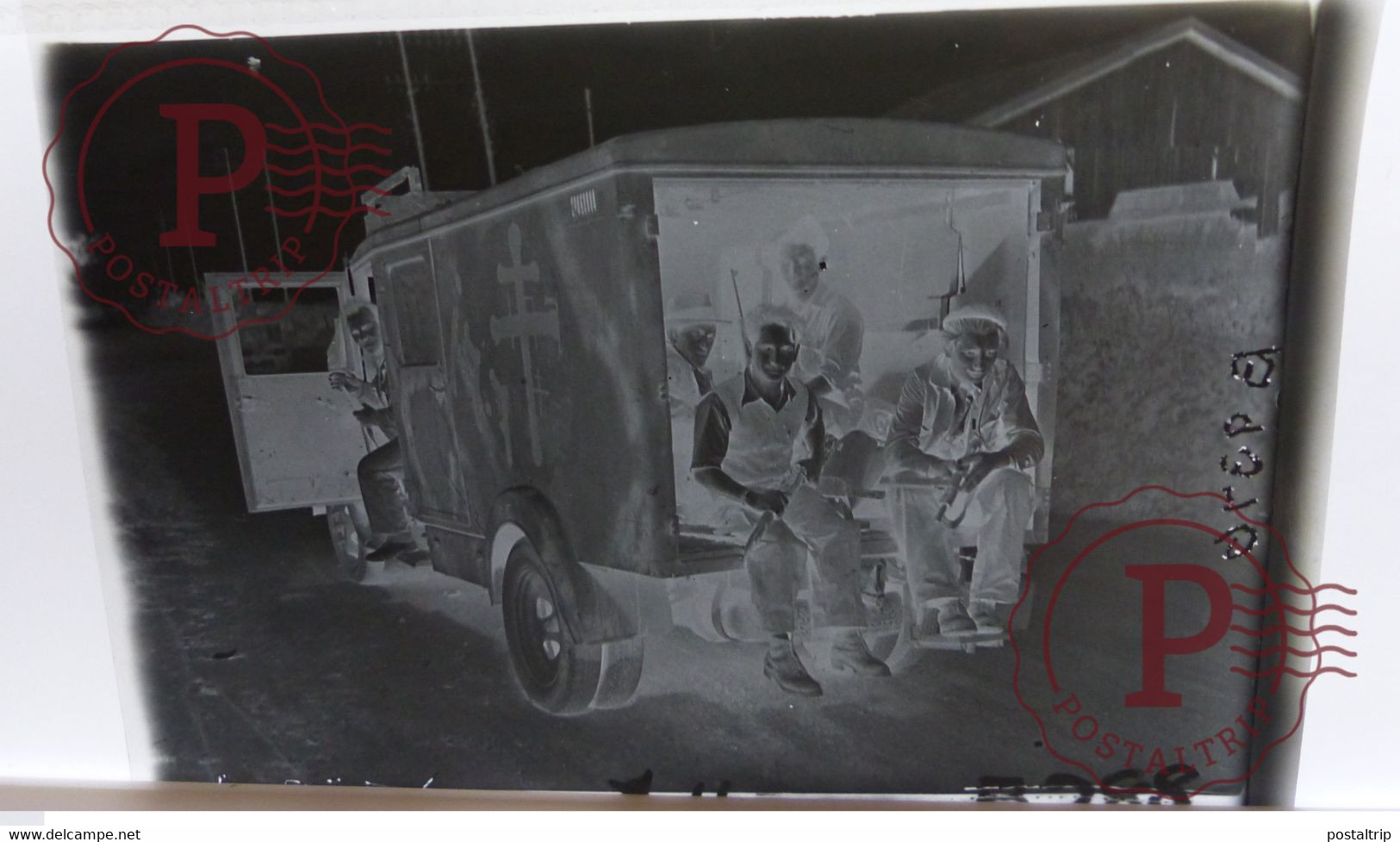 WW2 ORIGINAL NEGATIVE NORMANDY  ARGENTAN MAQUIS ON PATROL FFI TRUCKS 9*6CM GUERRE  CROWN PHOTO - War, Military