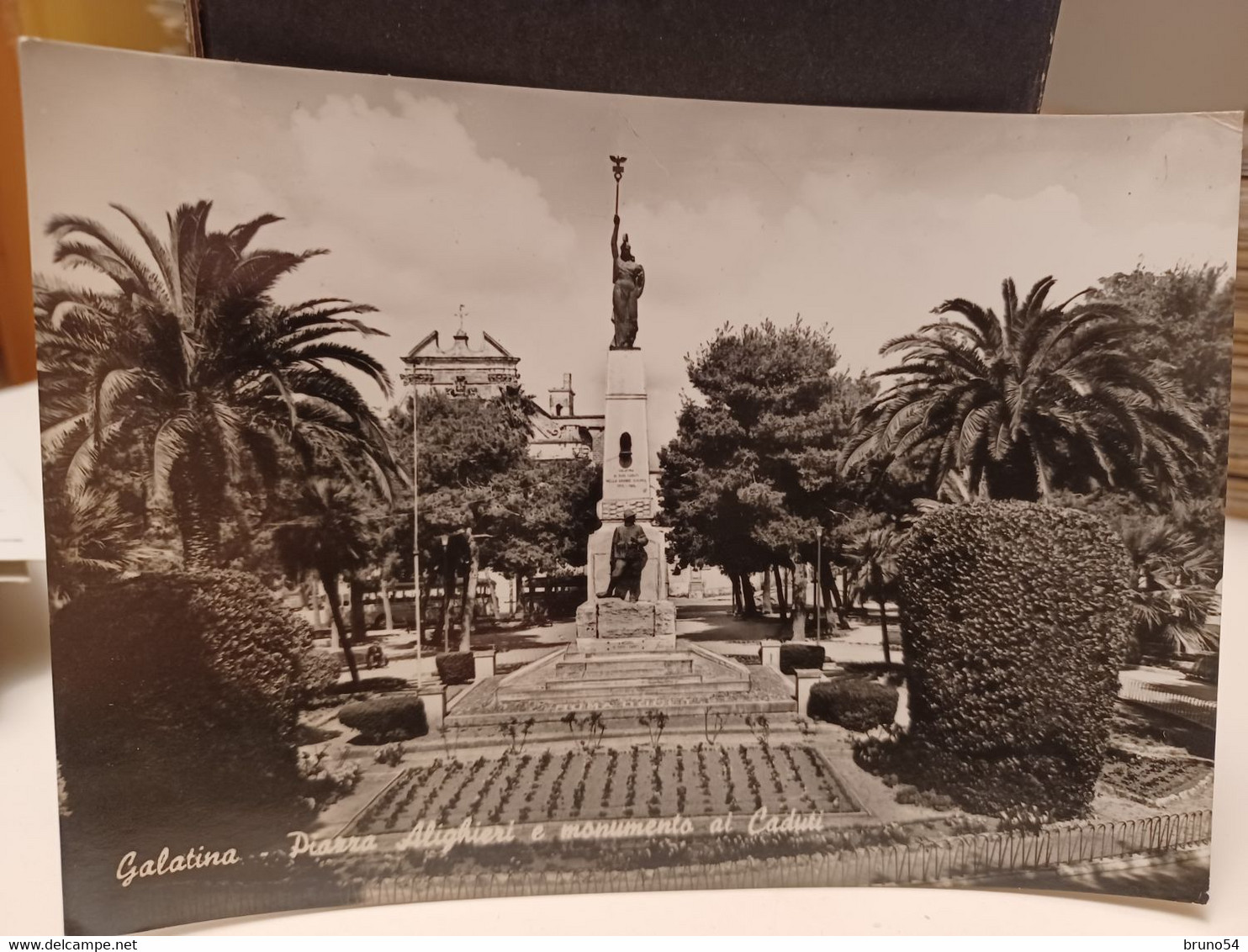 Cartolina Galatina Prov Lecce Piazza Alighieri E Monumento Ai Caduti Anni 70 - Lecce