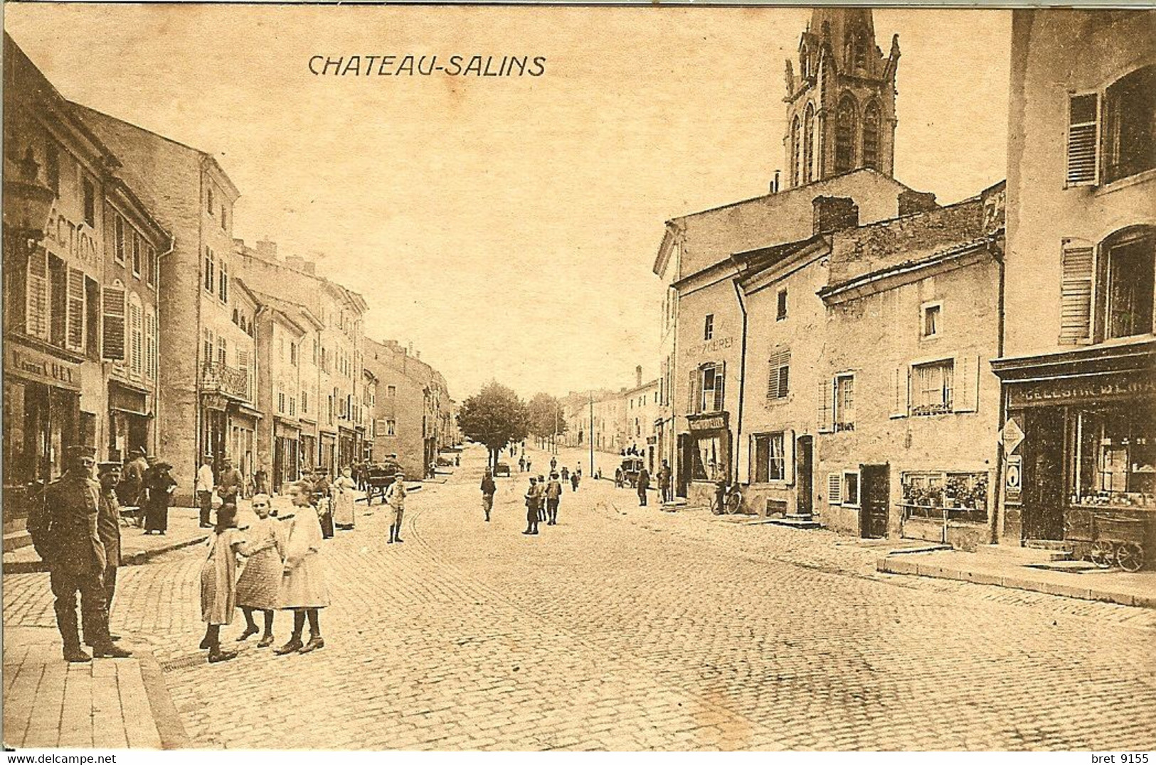 57 CHATEAU SALINS GROSSE ANIMATION DANS LA RUE PAVE PRES DE L EGLISE - Chateau Salins