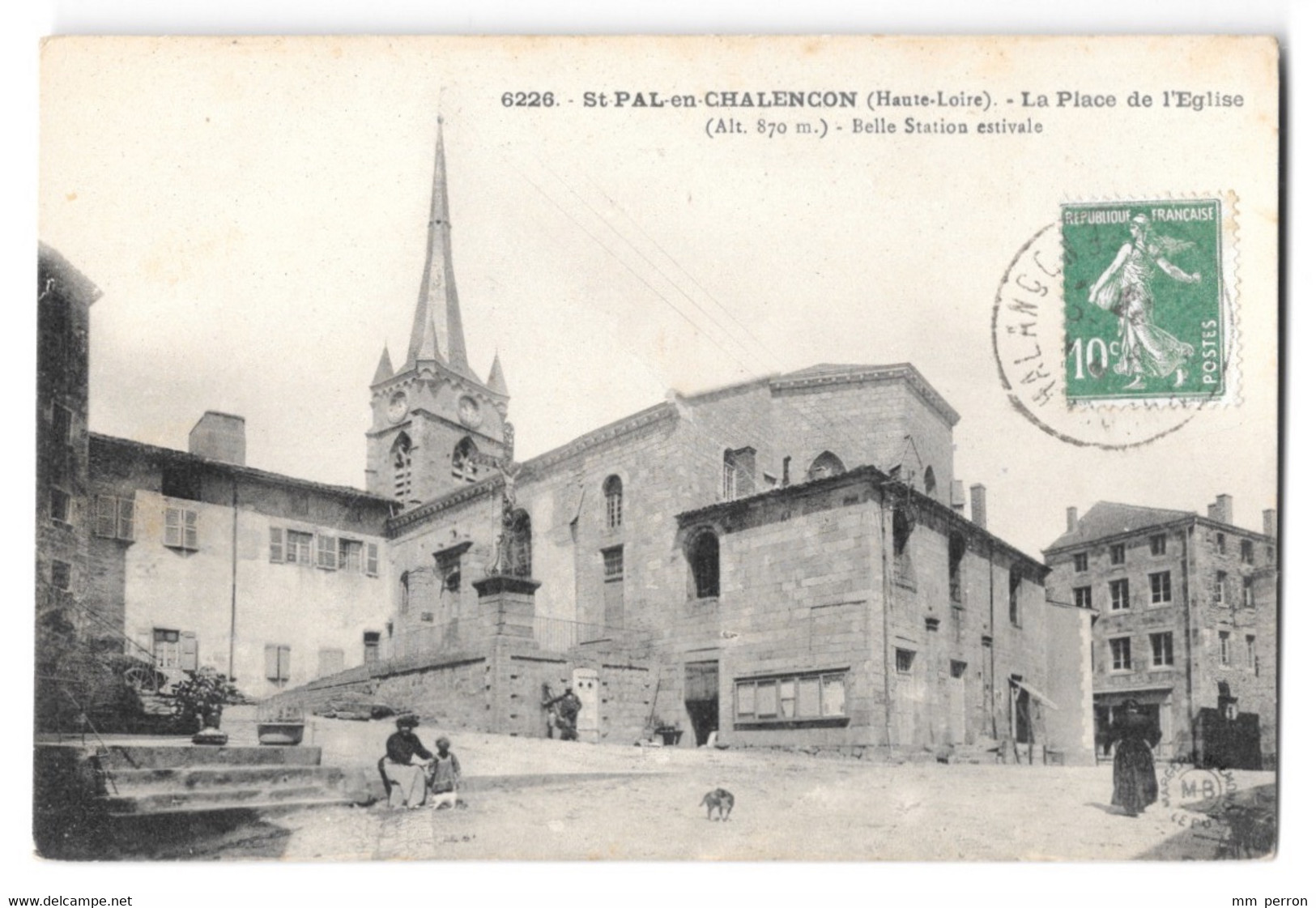 (32086-43) Saint Pal En Chalencon - La Place De L'Eglise - Montfaucon En Velay