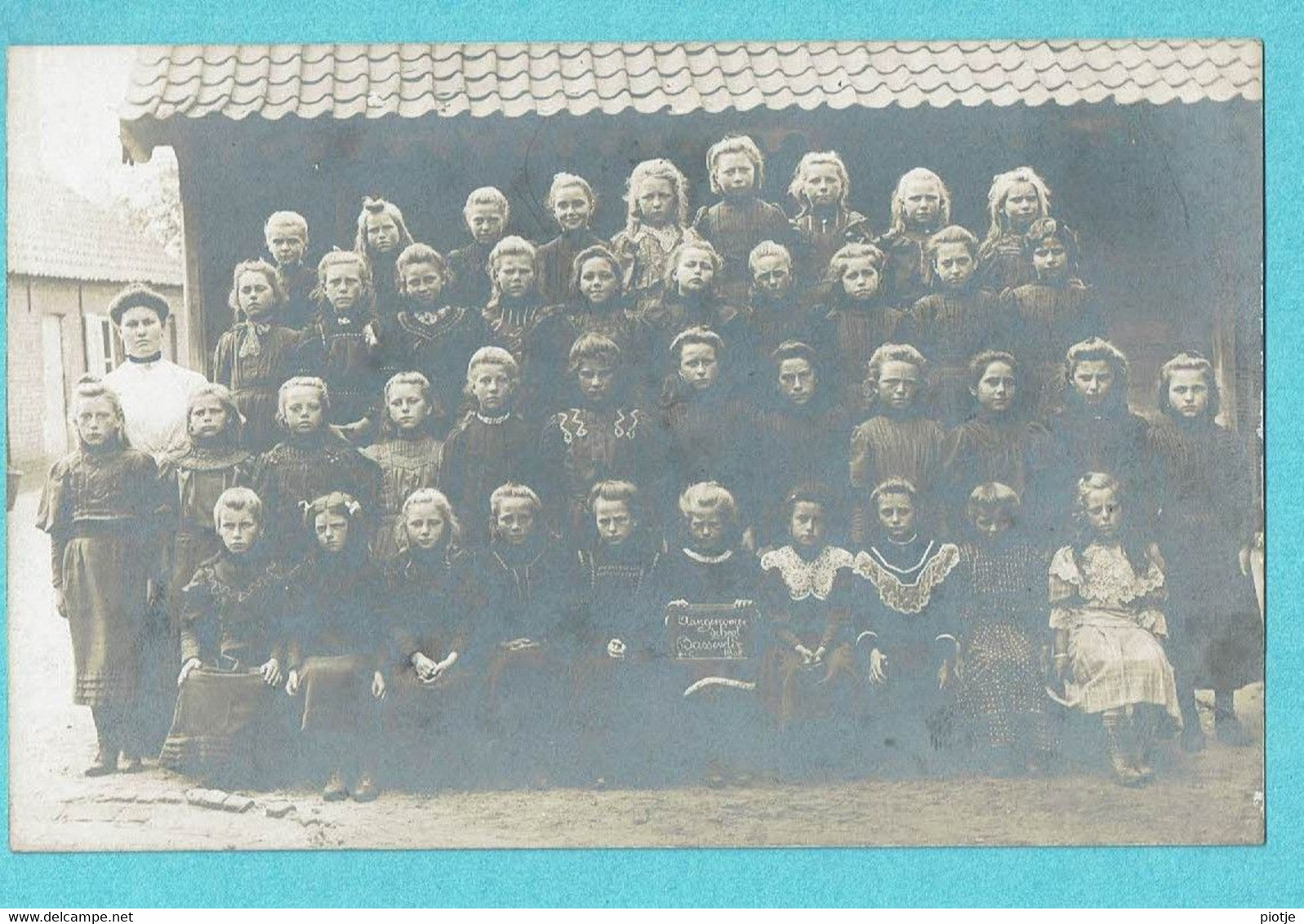 * Bassevelde (Assenede - Oost Vlaanderen) * (Carte Photo - Fotokaart) School, école, Enfants, Classe, Filles 1908, TOP - Assenede