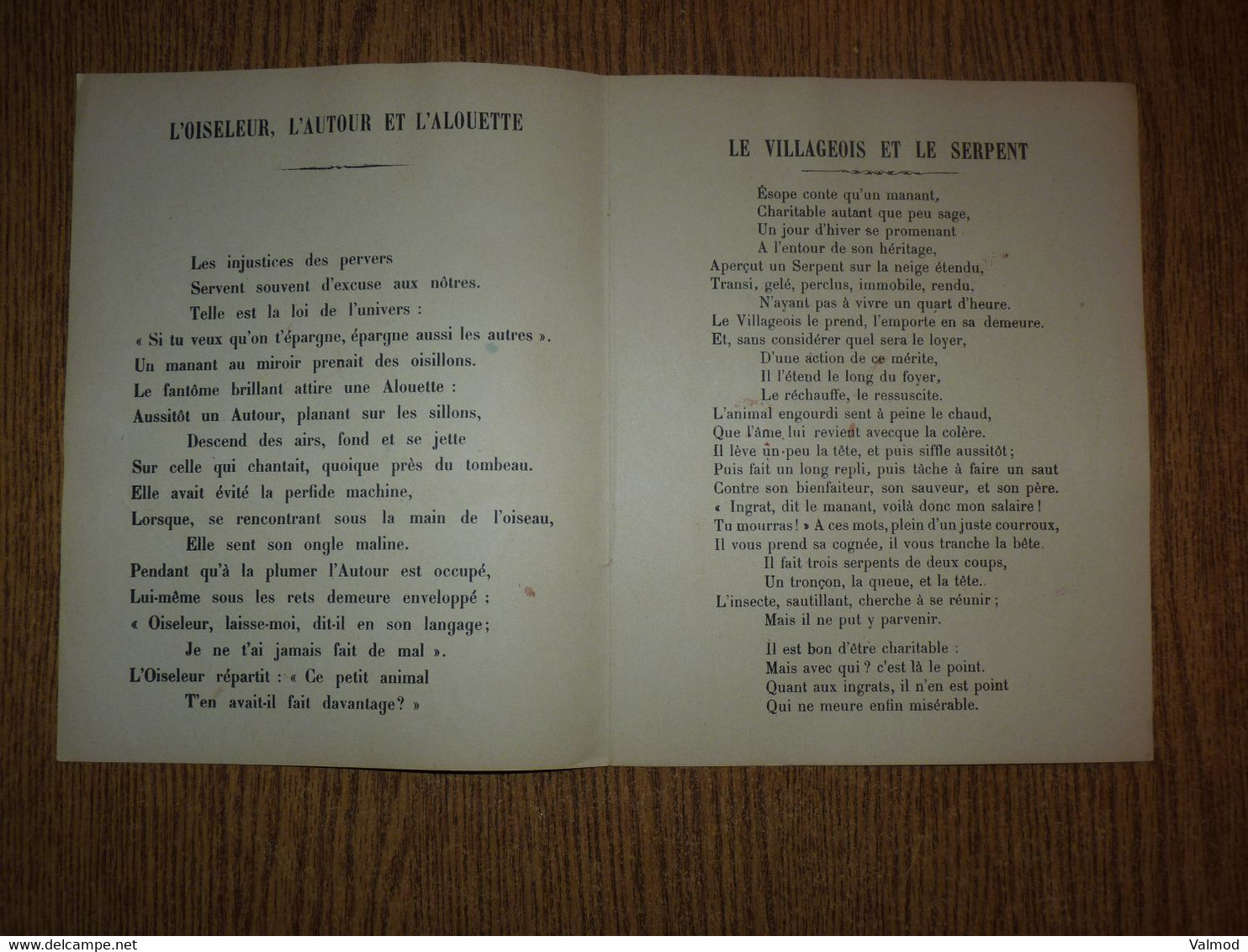 Couverture-Protège Documents "Le Lion Et Le Chasseur" & Autres Fables De La Fontaine -Format Plié 22,7x 17,8 Cm Environ. - Protège-cahiers