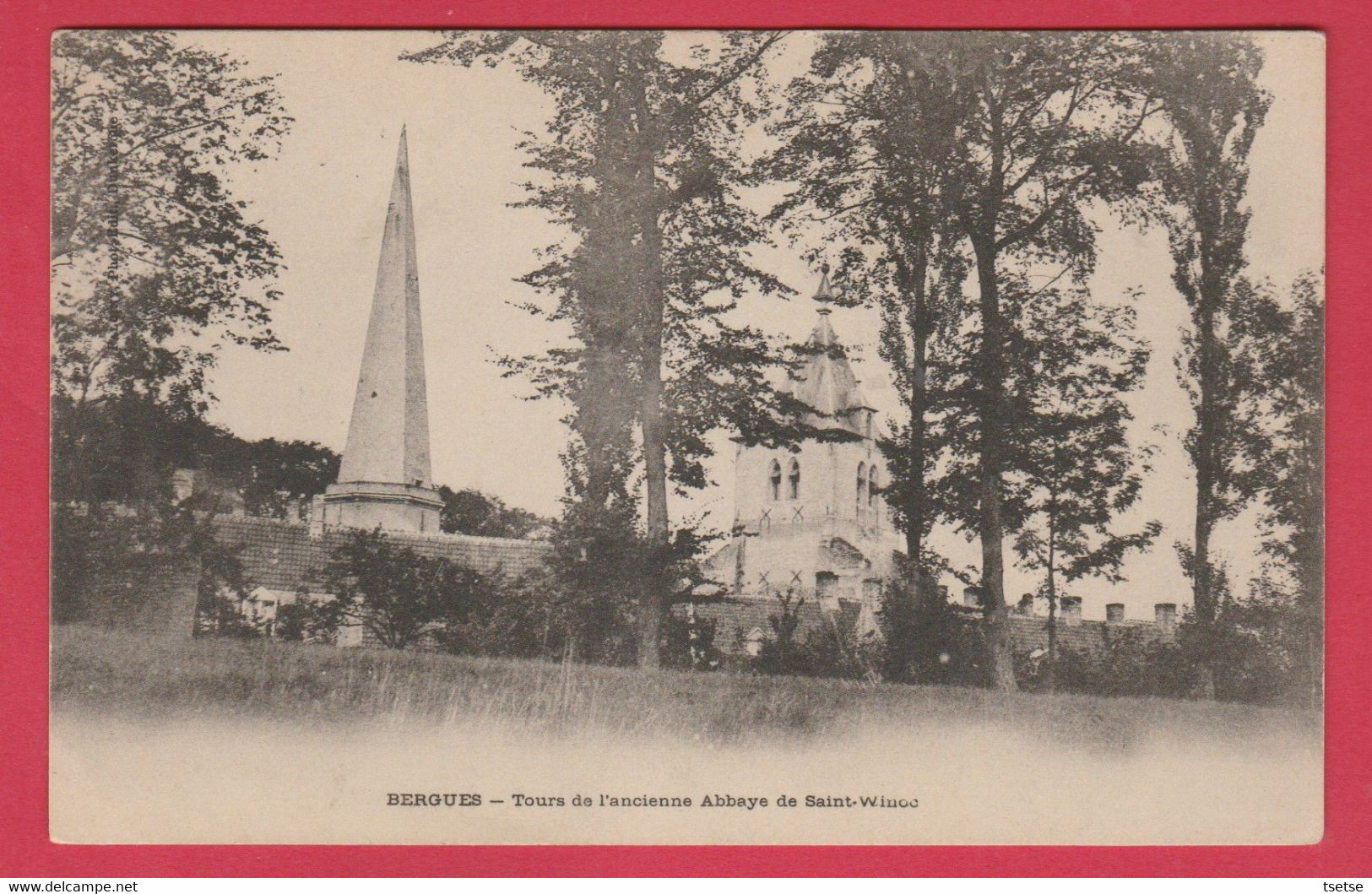 Bergues - Tours De L'ancienne Abbaye De Saint-Winoc ( Voir Verso ) - Bergues