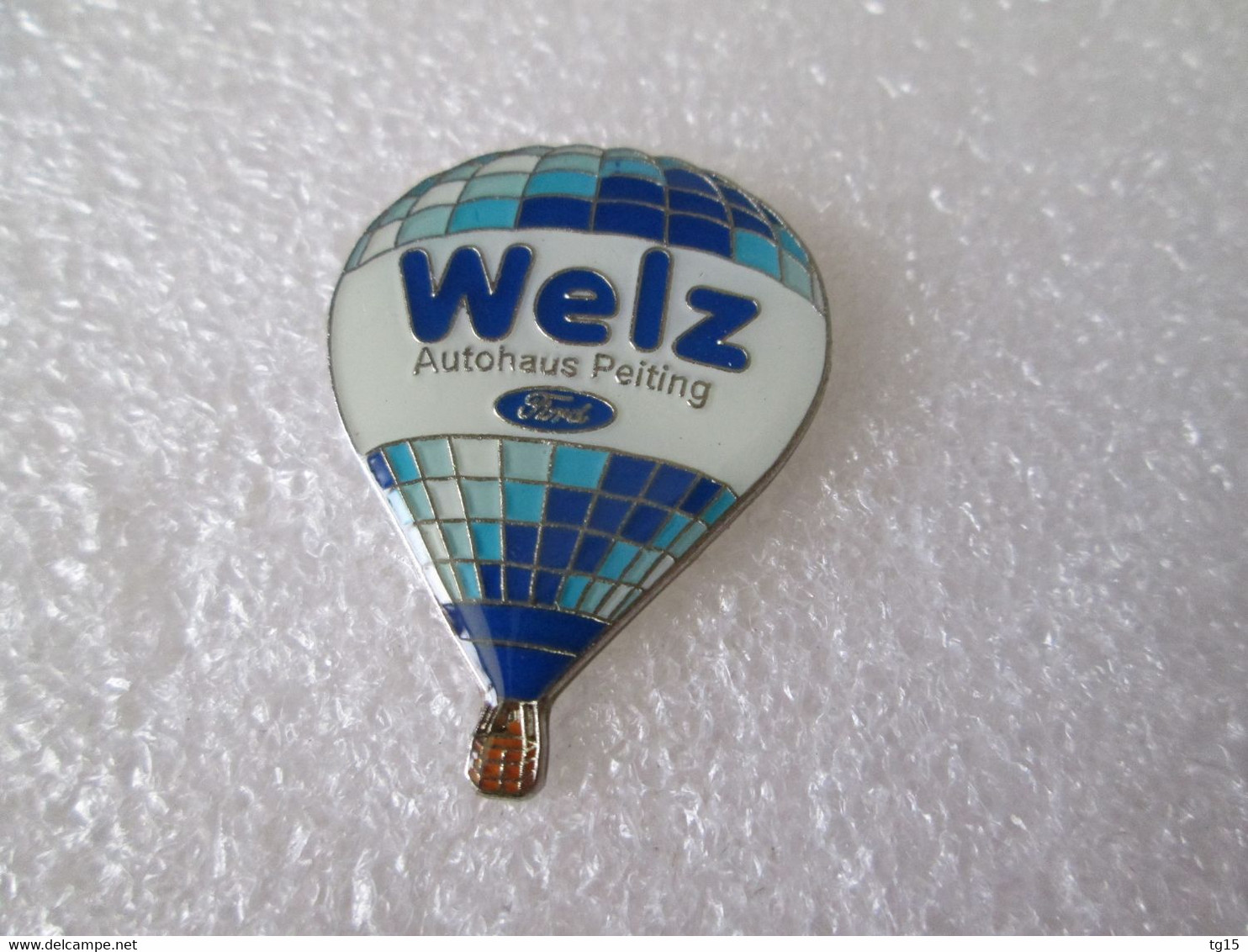 PIN'S    MONTGOLFIERE   BALLON   FORD  WELZ  Belle Qualité - Ford