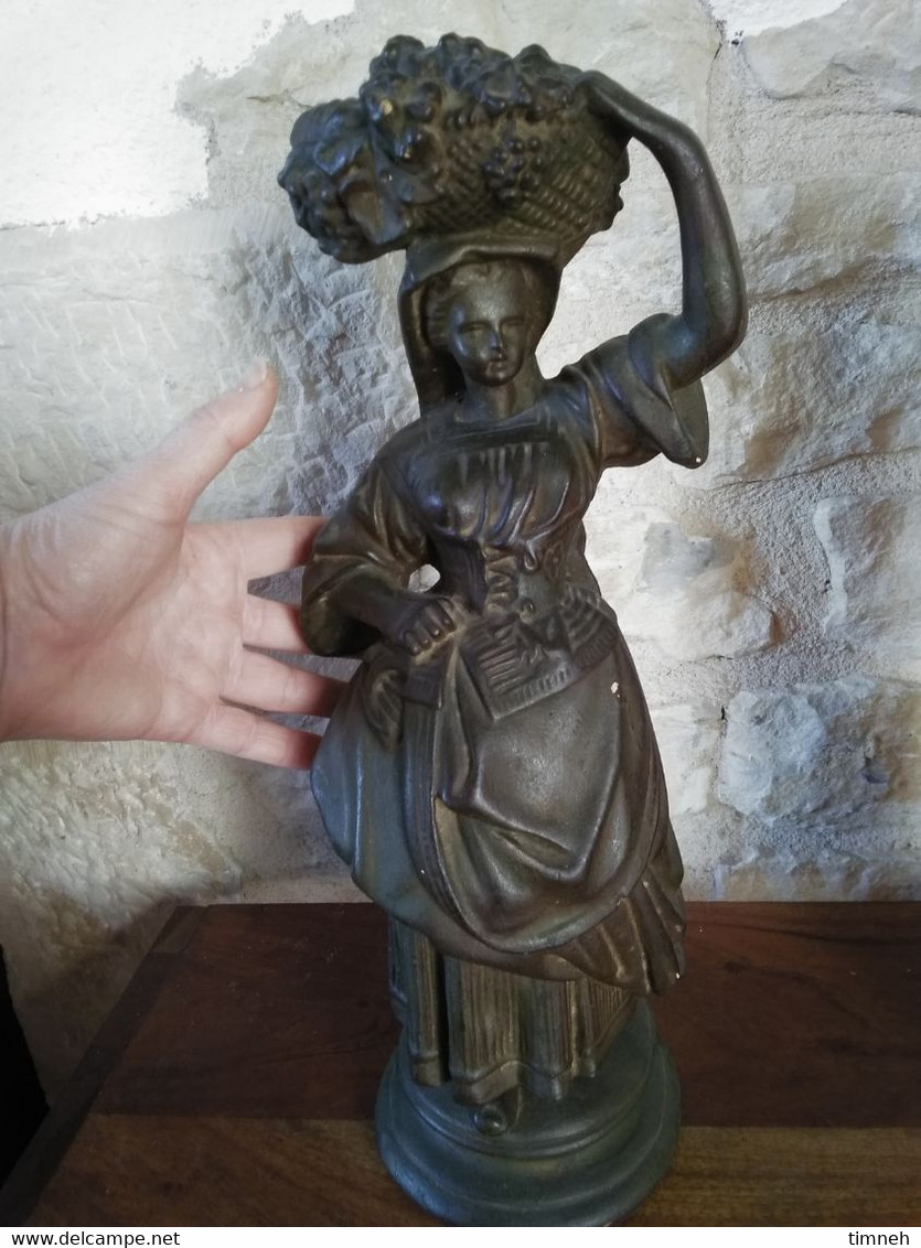 Paire de Statuettes XIXe Paysans Labeur - Plâtre à patine brune 40cm Attribué à A. CARRIER BELLEUSE (épreuve? non signé)