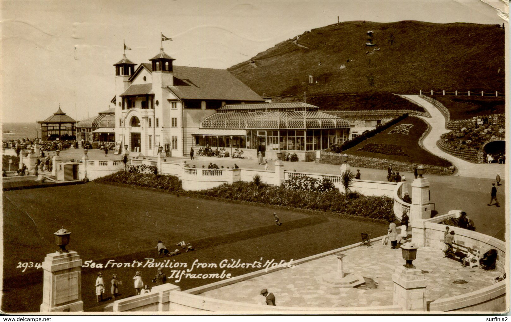 DEVON D-P - ILFRACOMBE - SEA FRONT AND PAVILION FROM GILBERT'S HOTEL RP Dv1551 - Ilfracombe