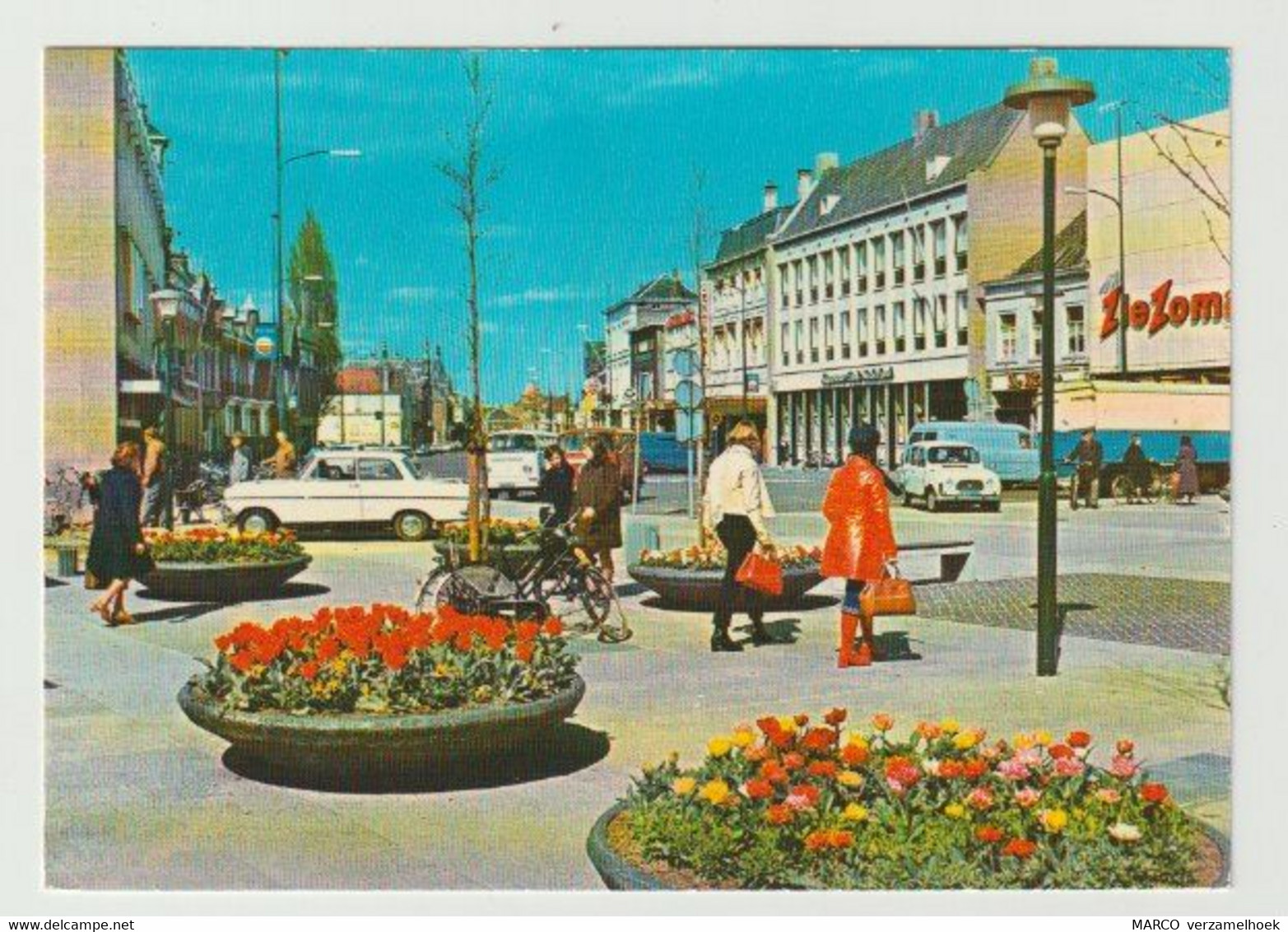 Postcard-ansichtkaart: Markt-centrum Helmond (NL) - Helmond