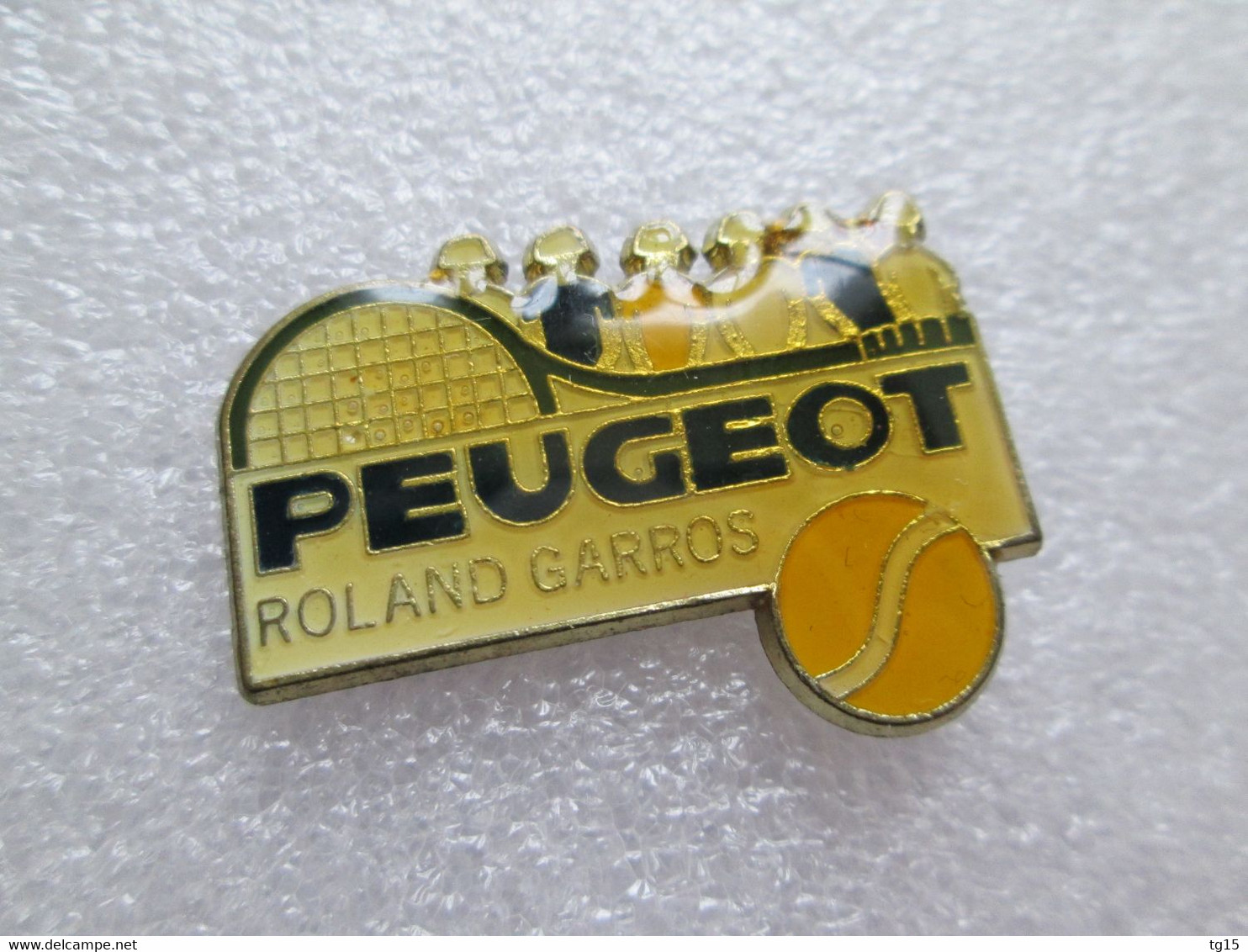 PIN'S    PEUGEOT   ROLAND GARROS - Peugeot