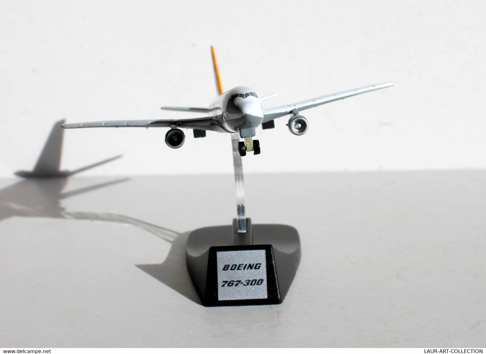 BOEING 767-300 – AVION DE LIGNE CONDOR AIRWAYS – ECH 1/460 – AIRLINES AIRPLANE - ANCIEN MODELE AERONEF      (310821.2) - Aerei E Elicotteri